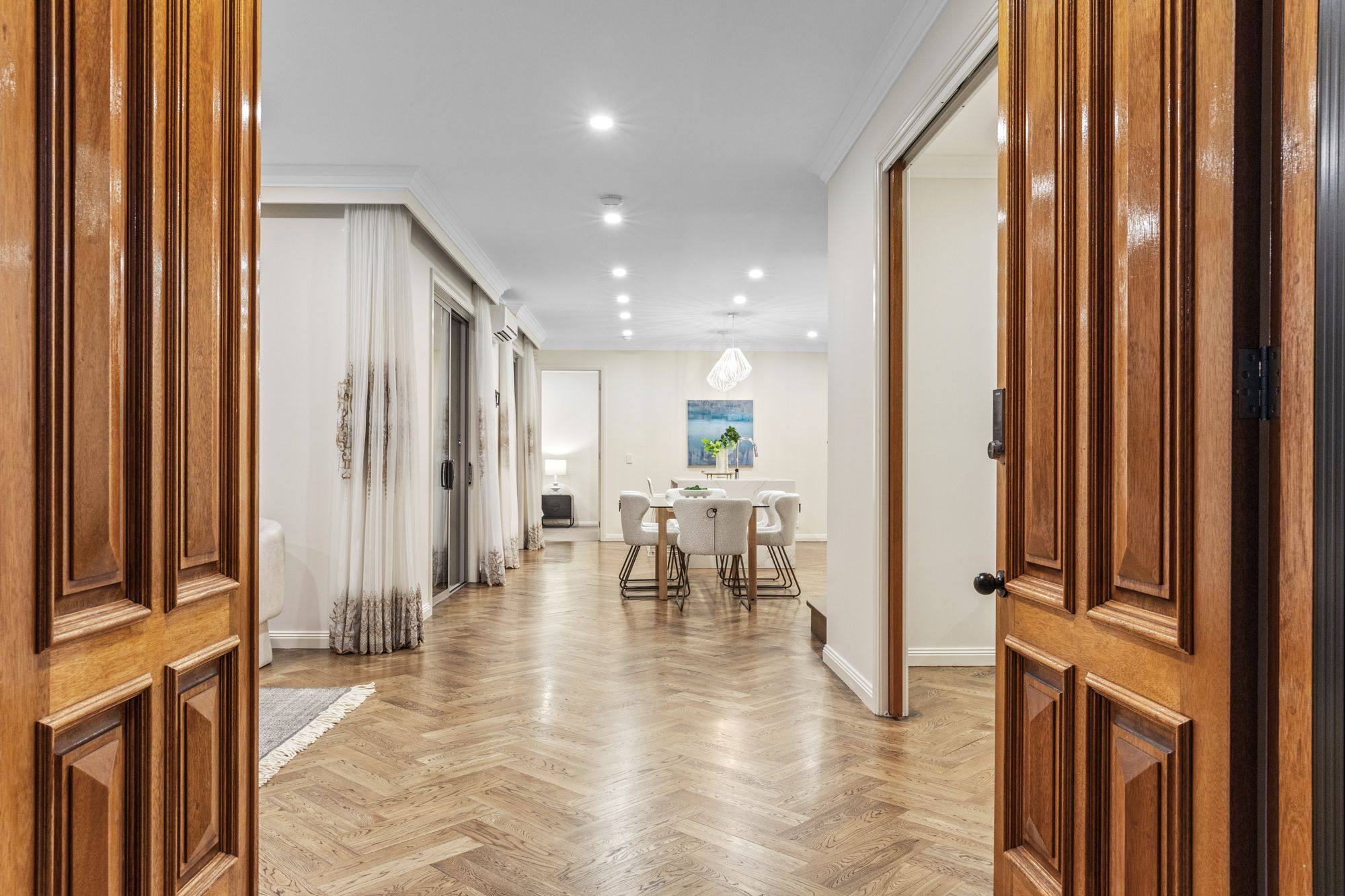 2A Ivy Street, Burwood, VIC 3125