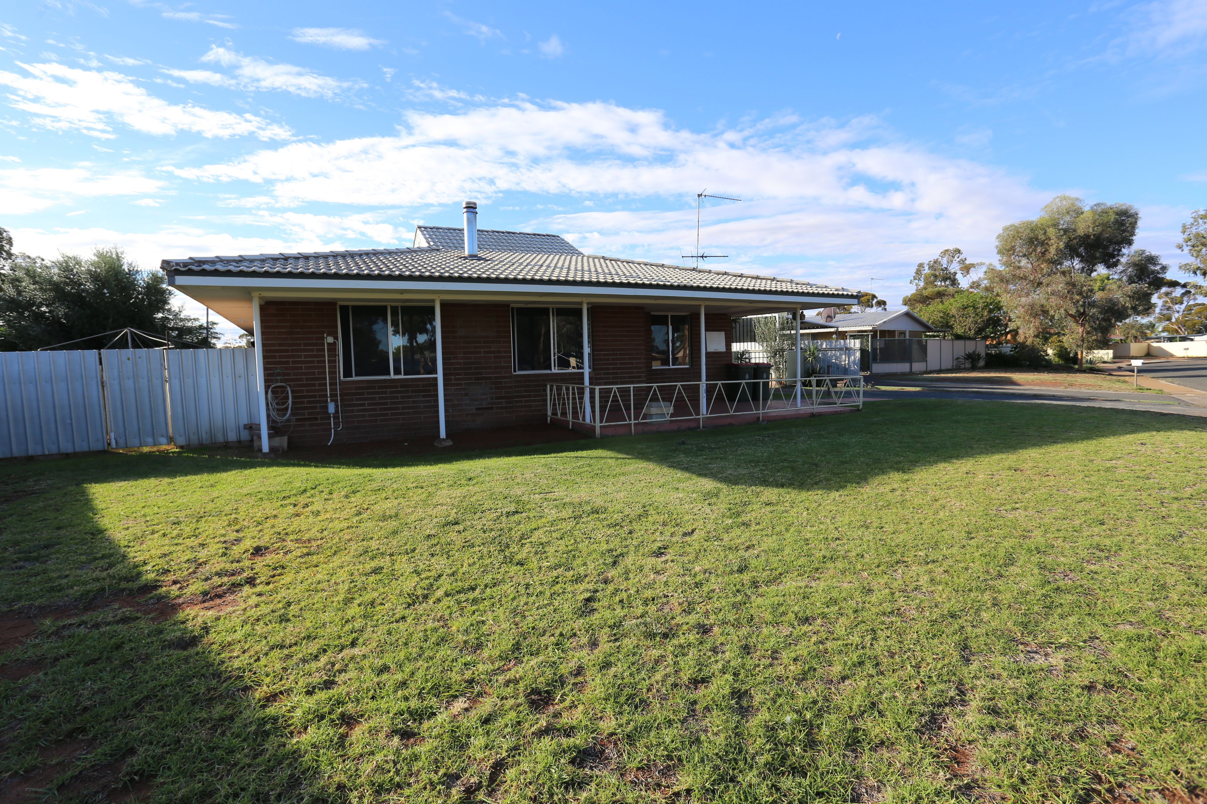 8 Goodenia Court, Kambalda West WA 6442