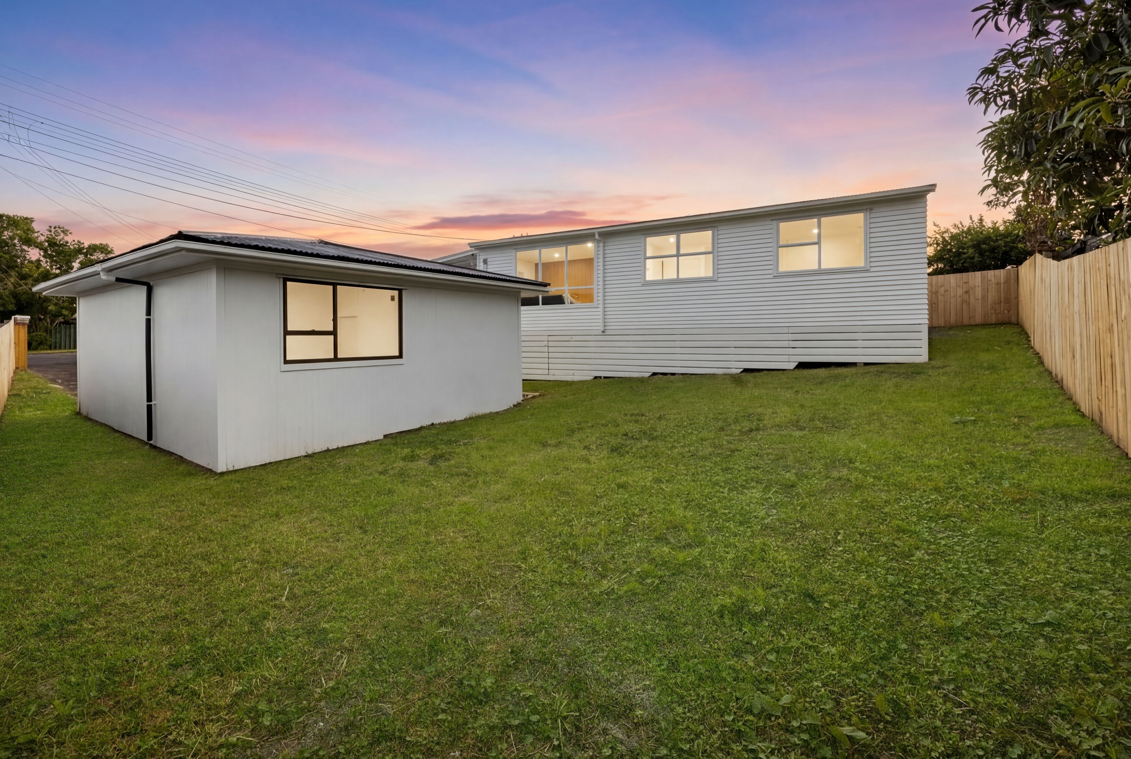1/2 Enderby Drive, Te Atatu Peninsula, Waitakere City
