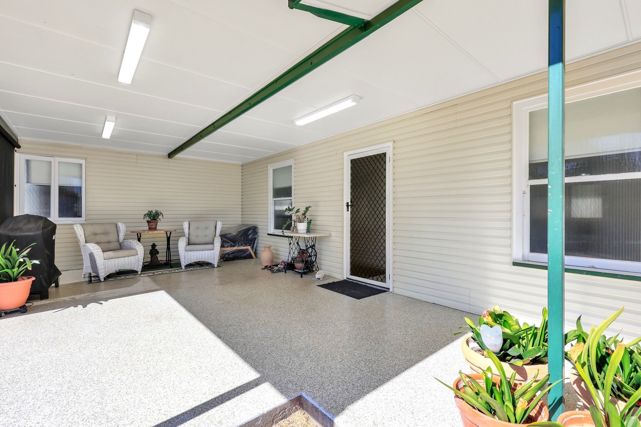 13 Fe Walker Street — photo 4 of 22