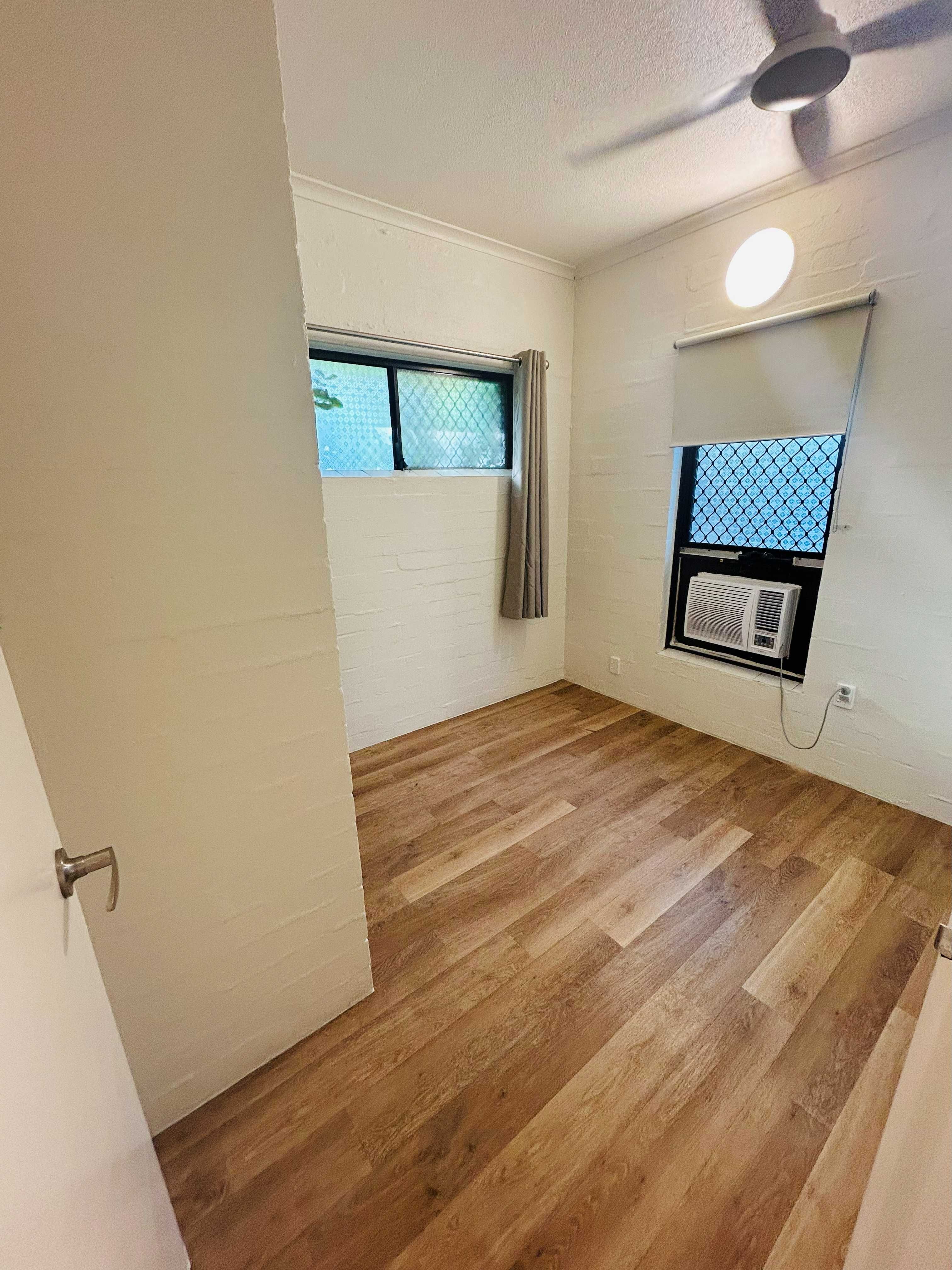 1/2 Milner Street — photo 5 of 7