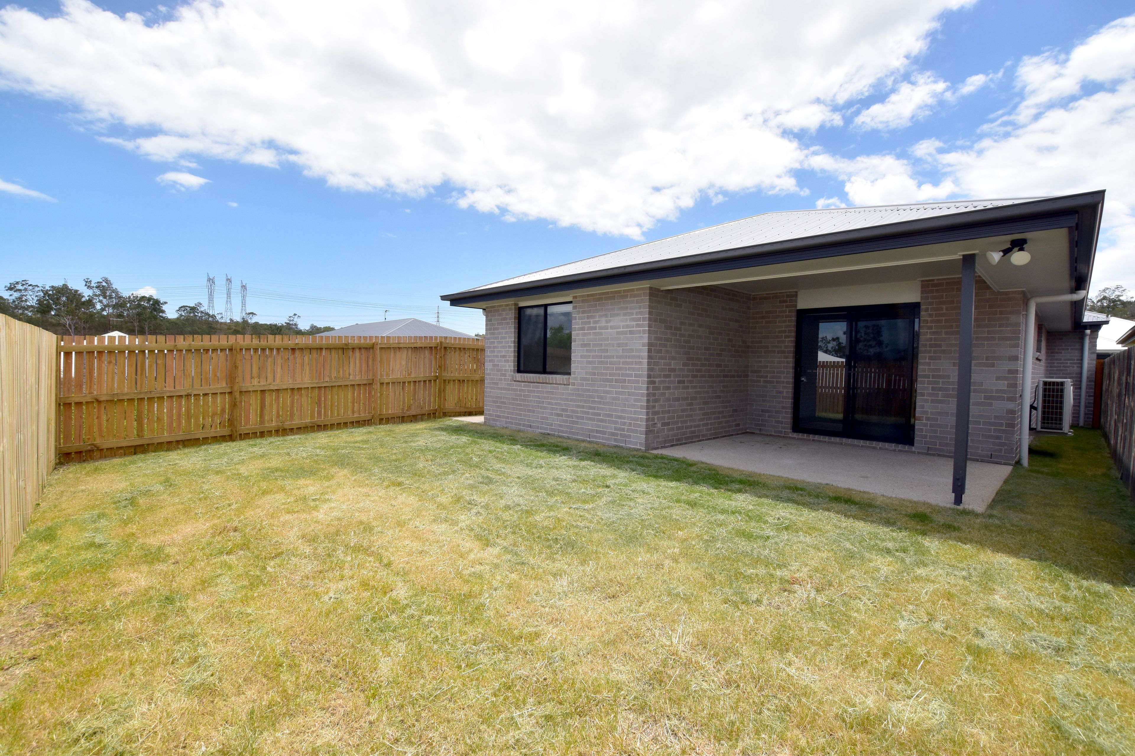 6 Oystercatcher Road, Kirkwood, QLD 4680