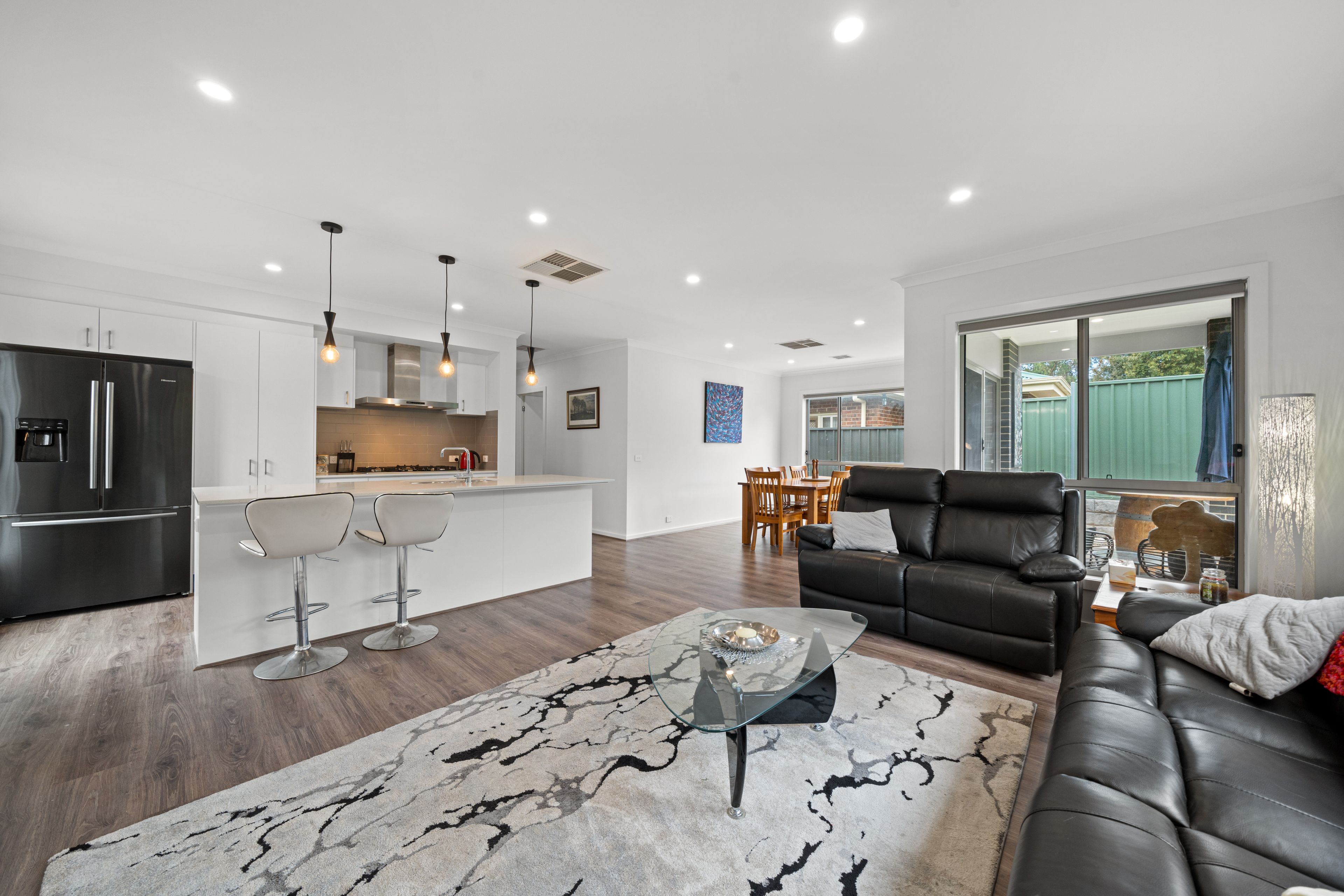 4 Cronulla Drive — photo 8 of 20