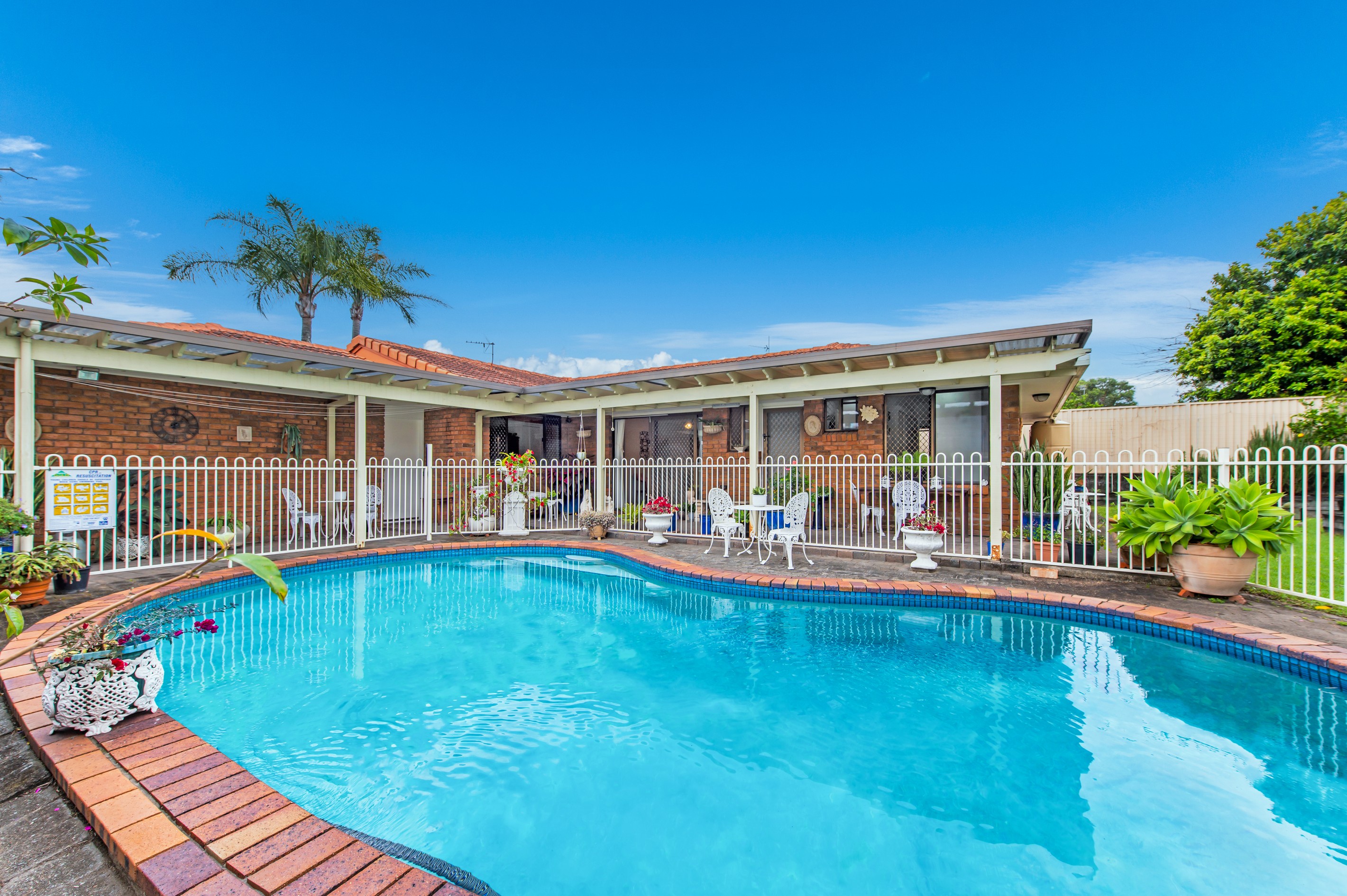 21 Redleaf Court, Burleigh Waters, QLD 4220