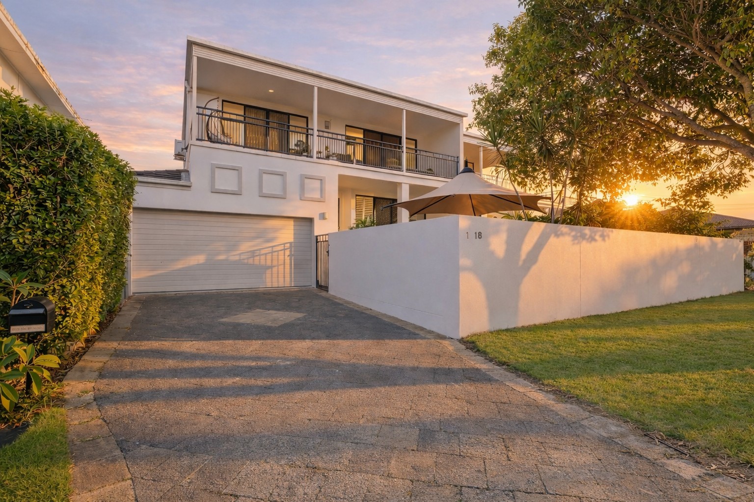 1/18 Ocean Street, Runaway Bay, QLD 4216