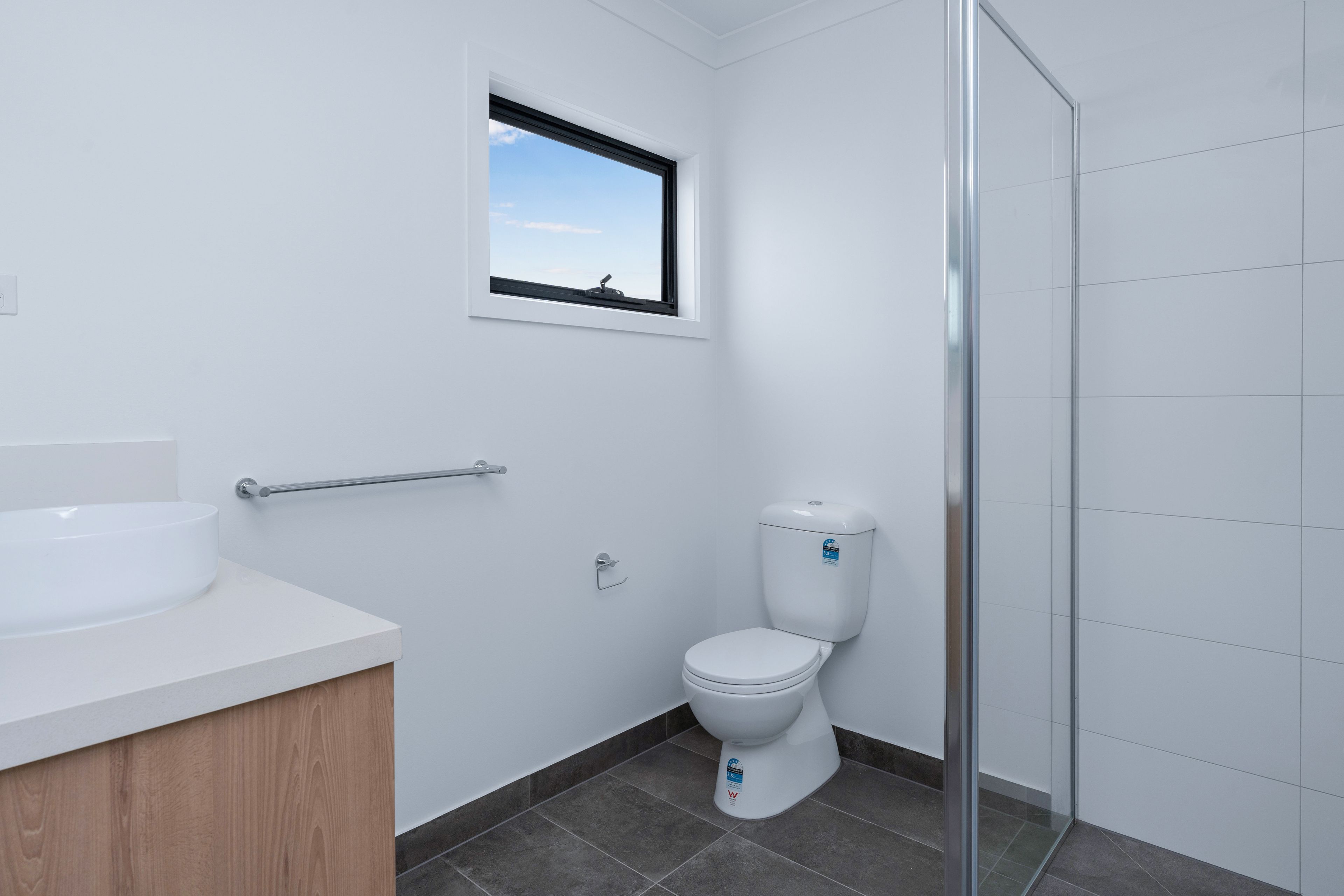 49 Treeve Parkway — photo 4 of 5