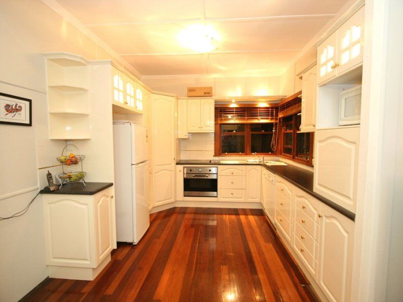 4 Elliot Street, Norman Park, QLD 4170