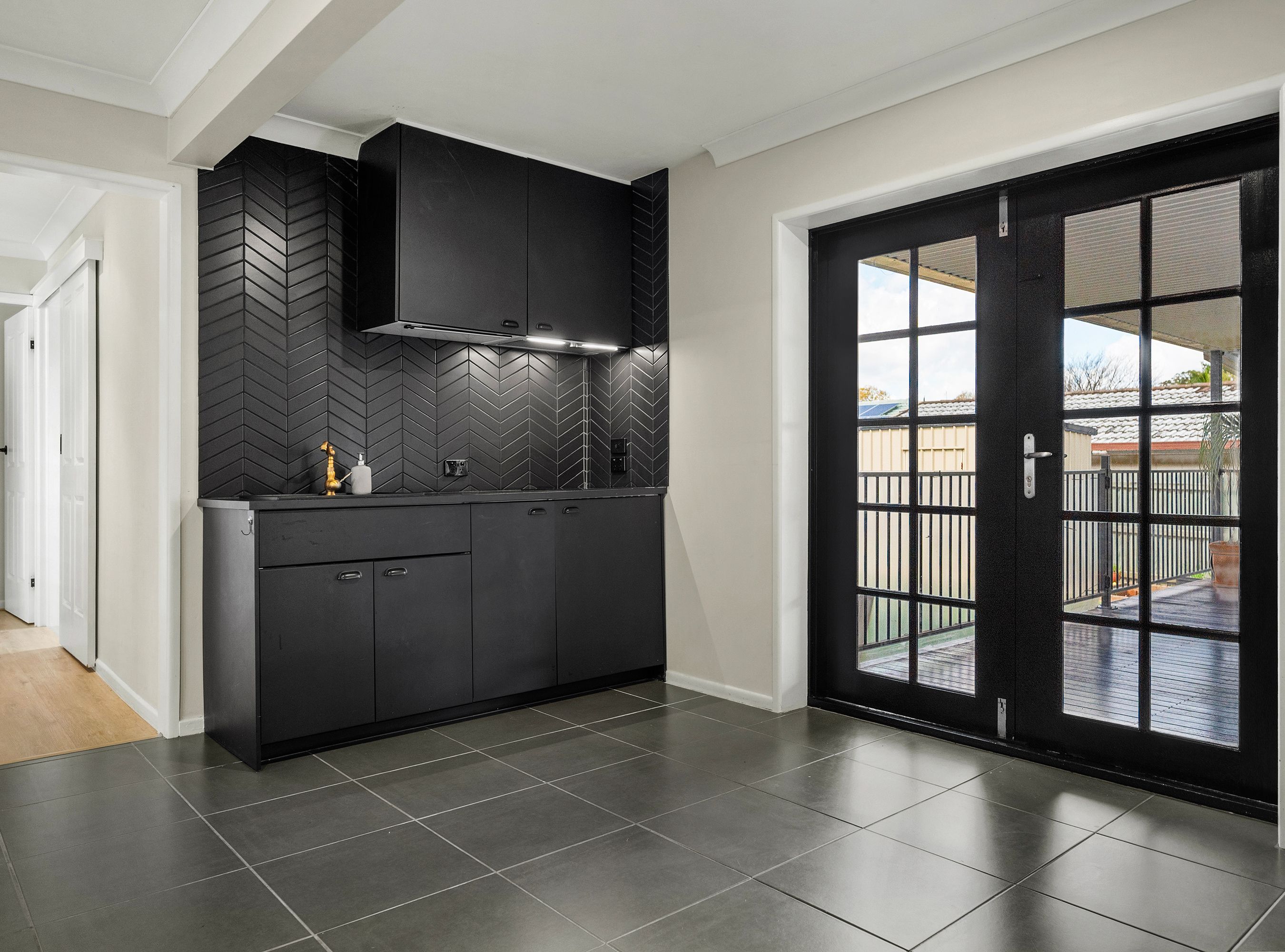10 Tracey Street — photo 15 of 30