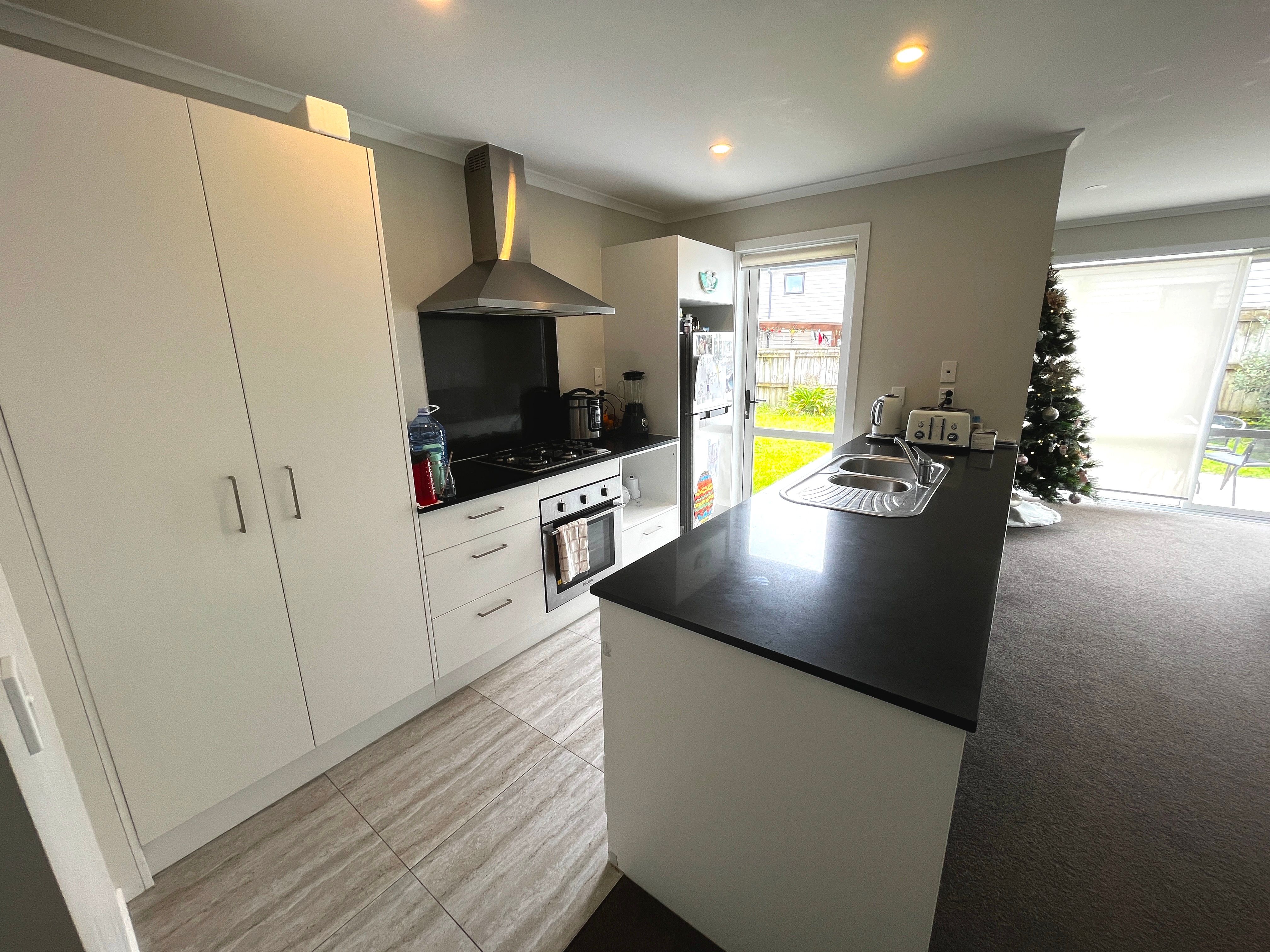 82 Arrowsmith Drive, Flat Bush, Manukau City