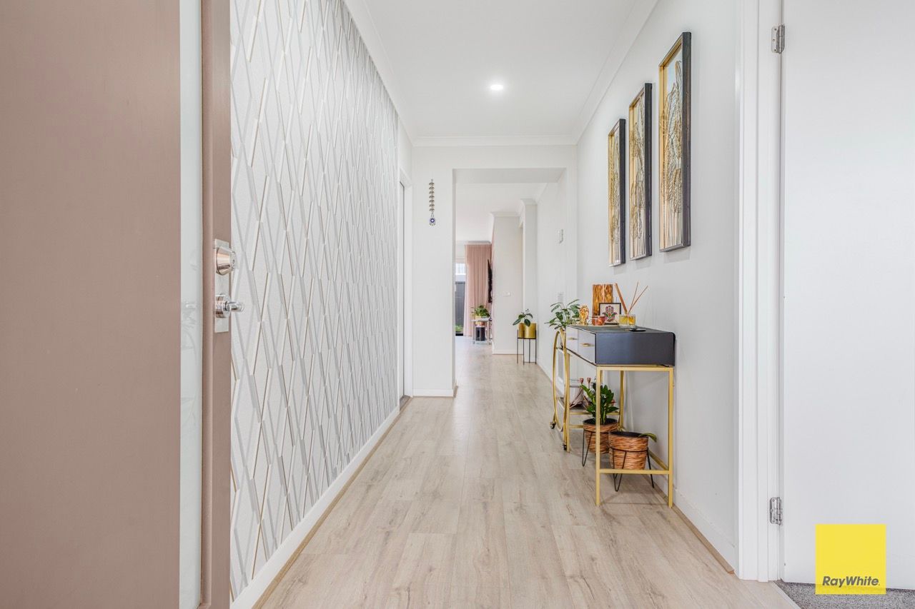 10 Dolomites Drive, Truganina, VIC 3029