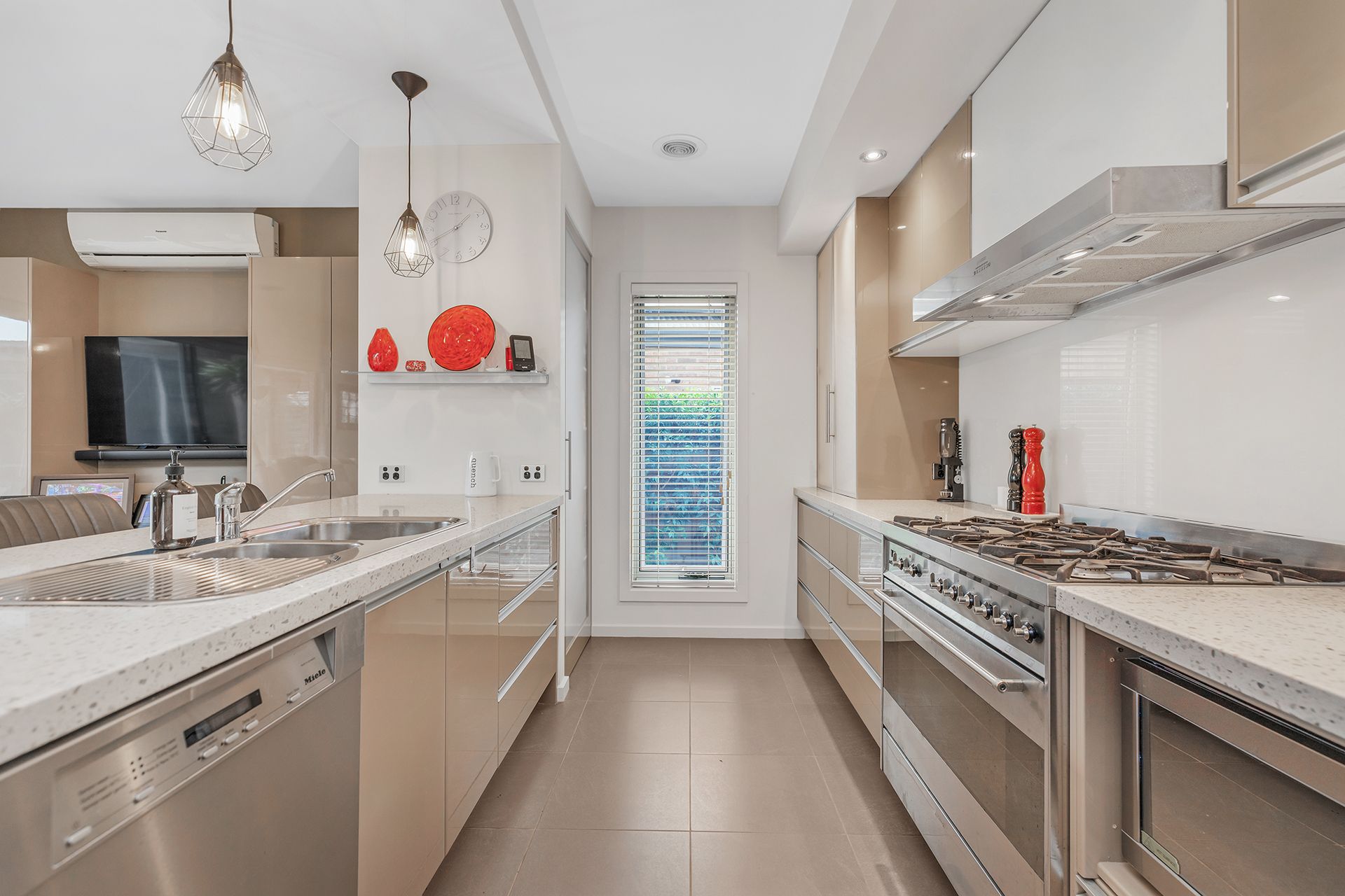 5 Canterbury Place — photo 8 of 24