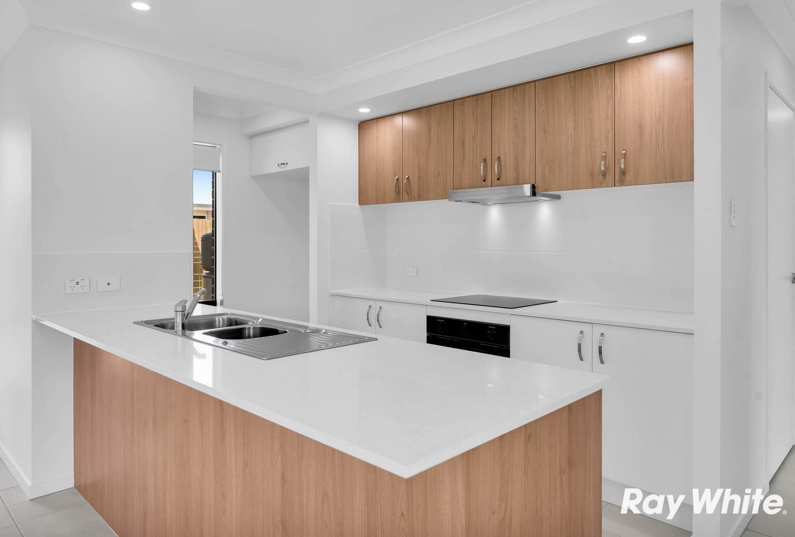 21 Snowdonia Crescent, Yarrabilba, QLD 4207