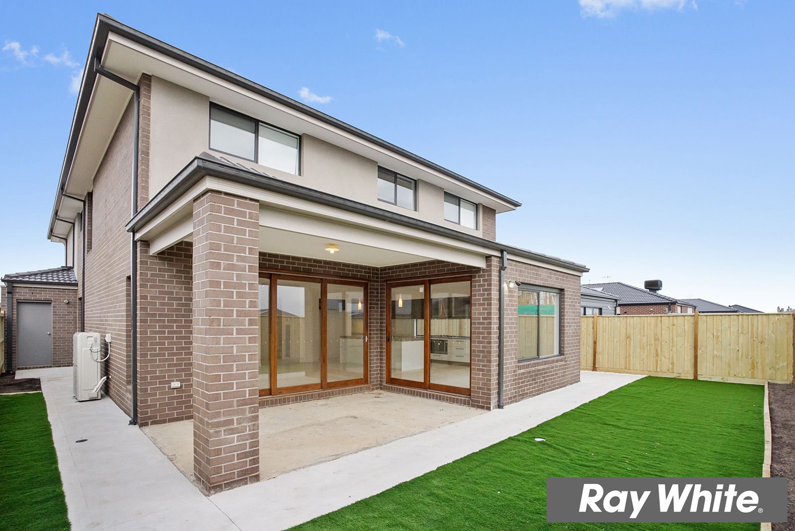 8 Spinner Way, Point Cook, VIC 3030