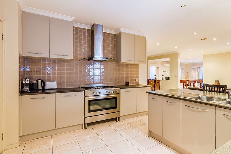 54 Clifton Park Drive, Carrum Downs, VIC 3201