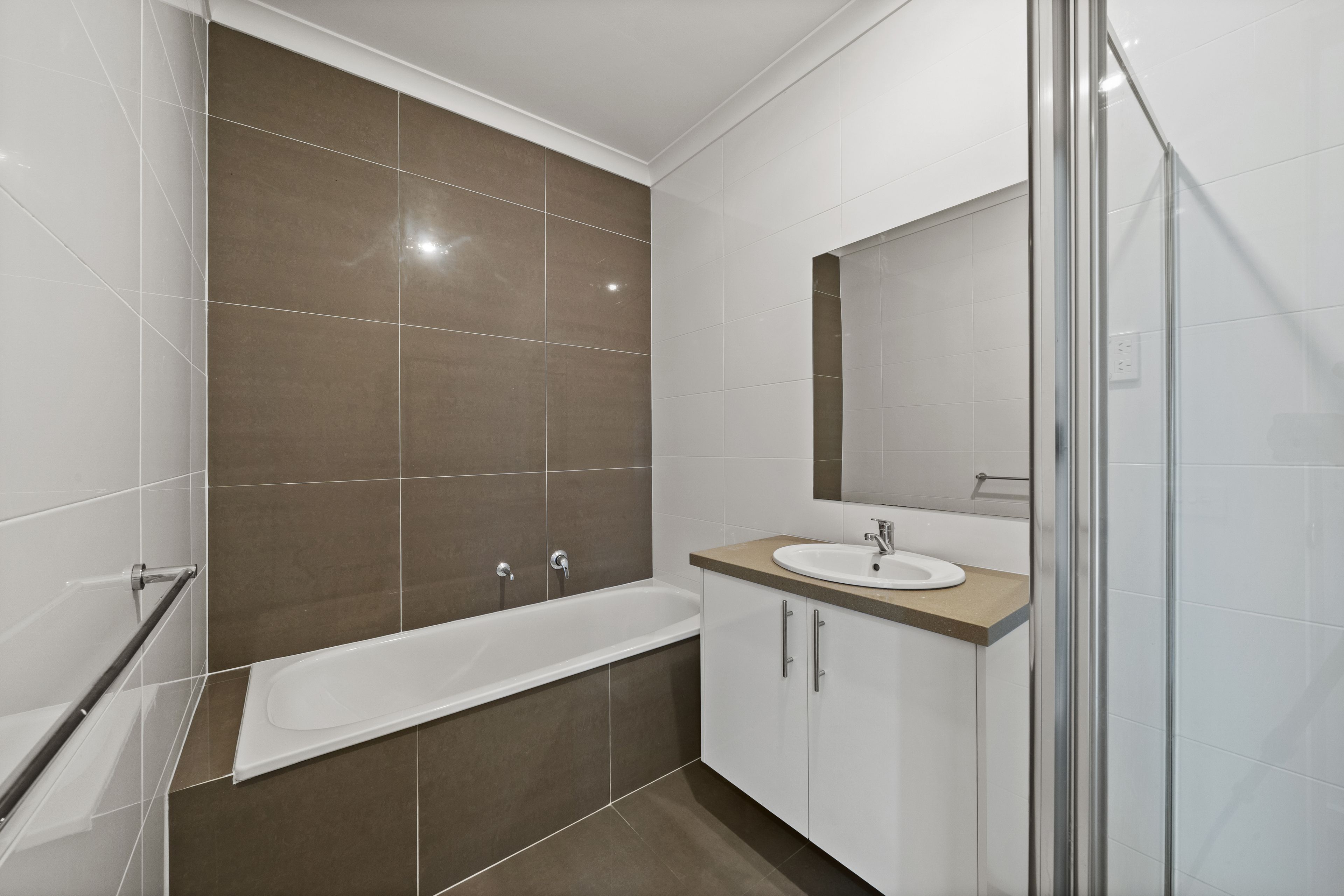 118A Bacchus Circuit — photo 13 of 19