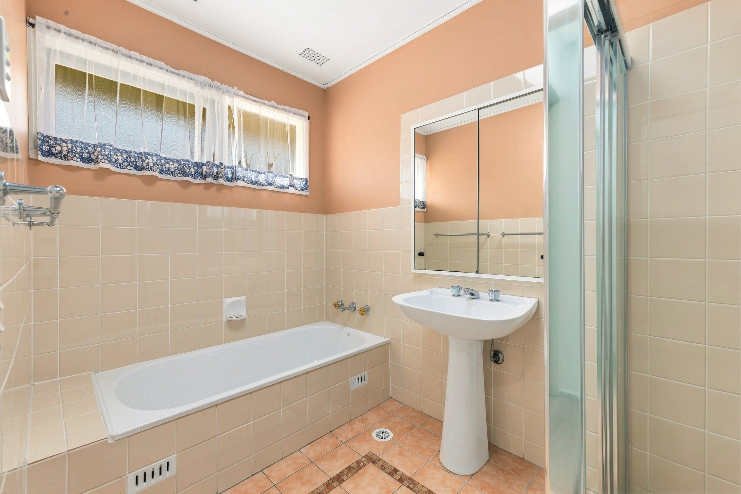 91 Coachwood Crescent — photo 10 of 16