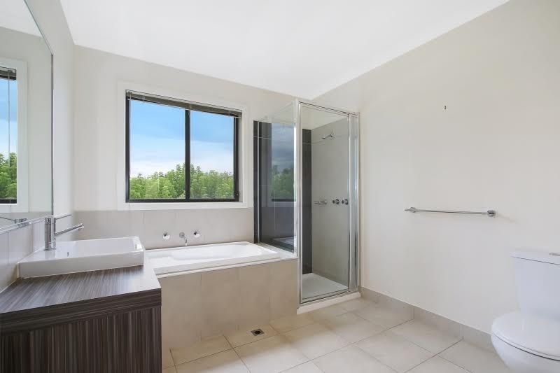 2/379 Urana Road, Lavington, NSW 2641