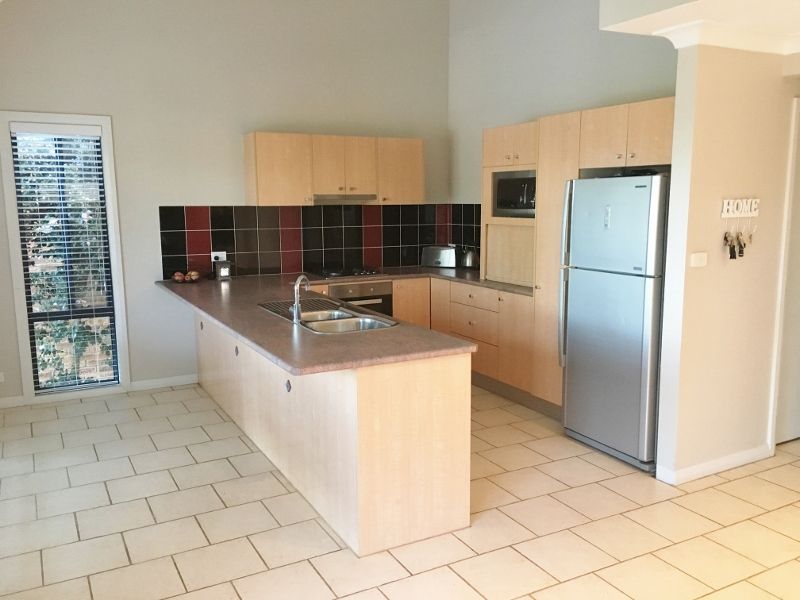 52 Donald Avenue, Kanwal, NSW 2259