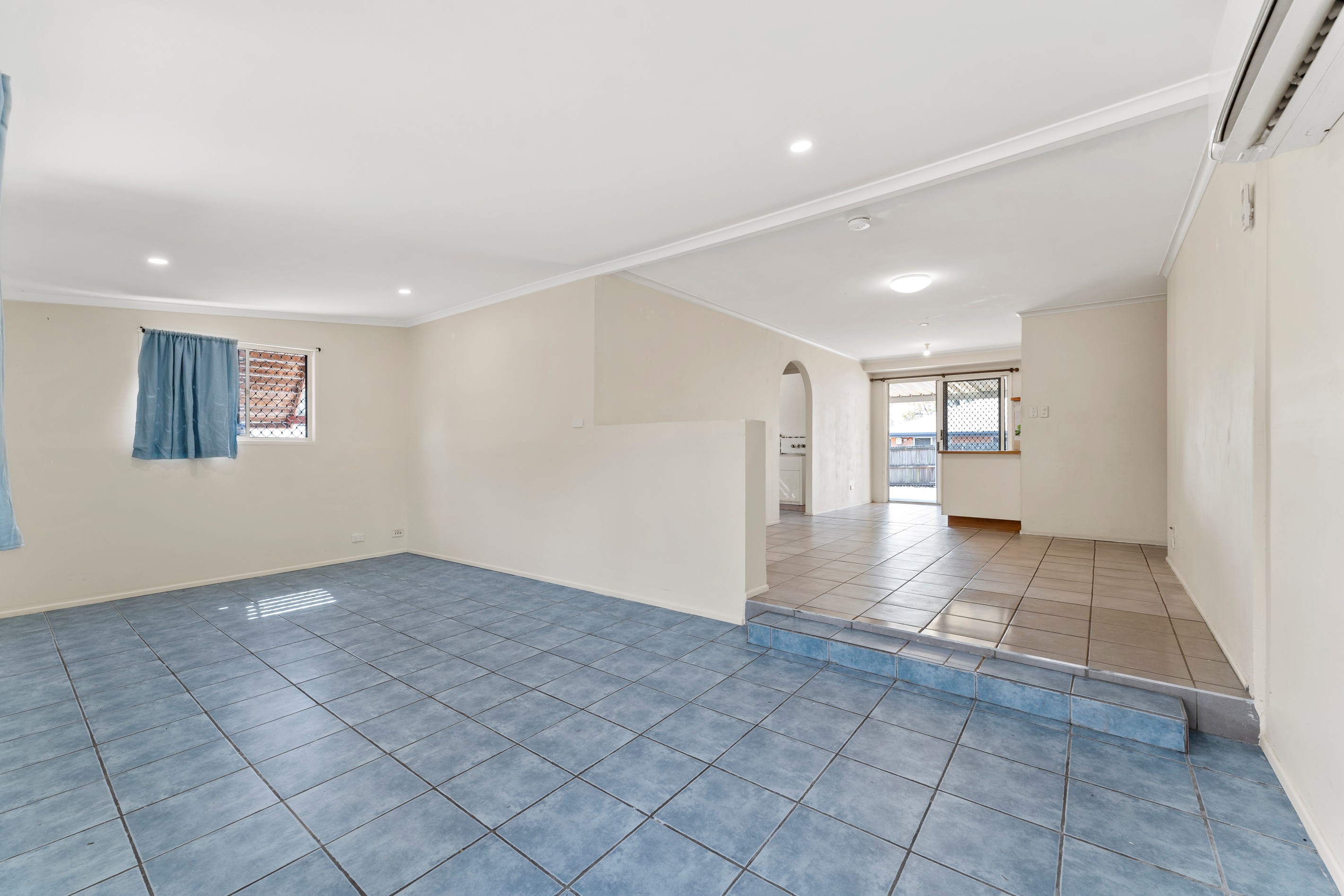 25 Tulong Street, Crestmead, QLD 4132