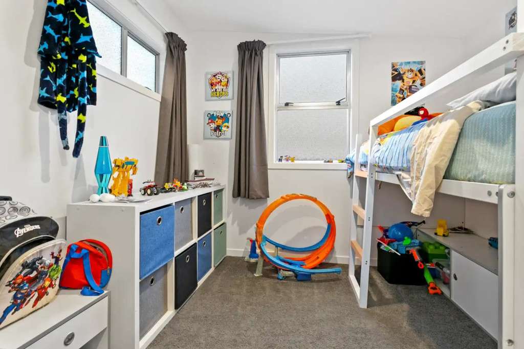 18A Atkinson Road photo 5