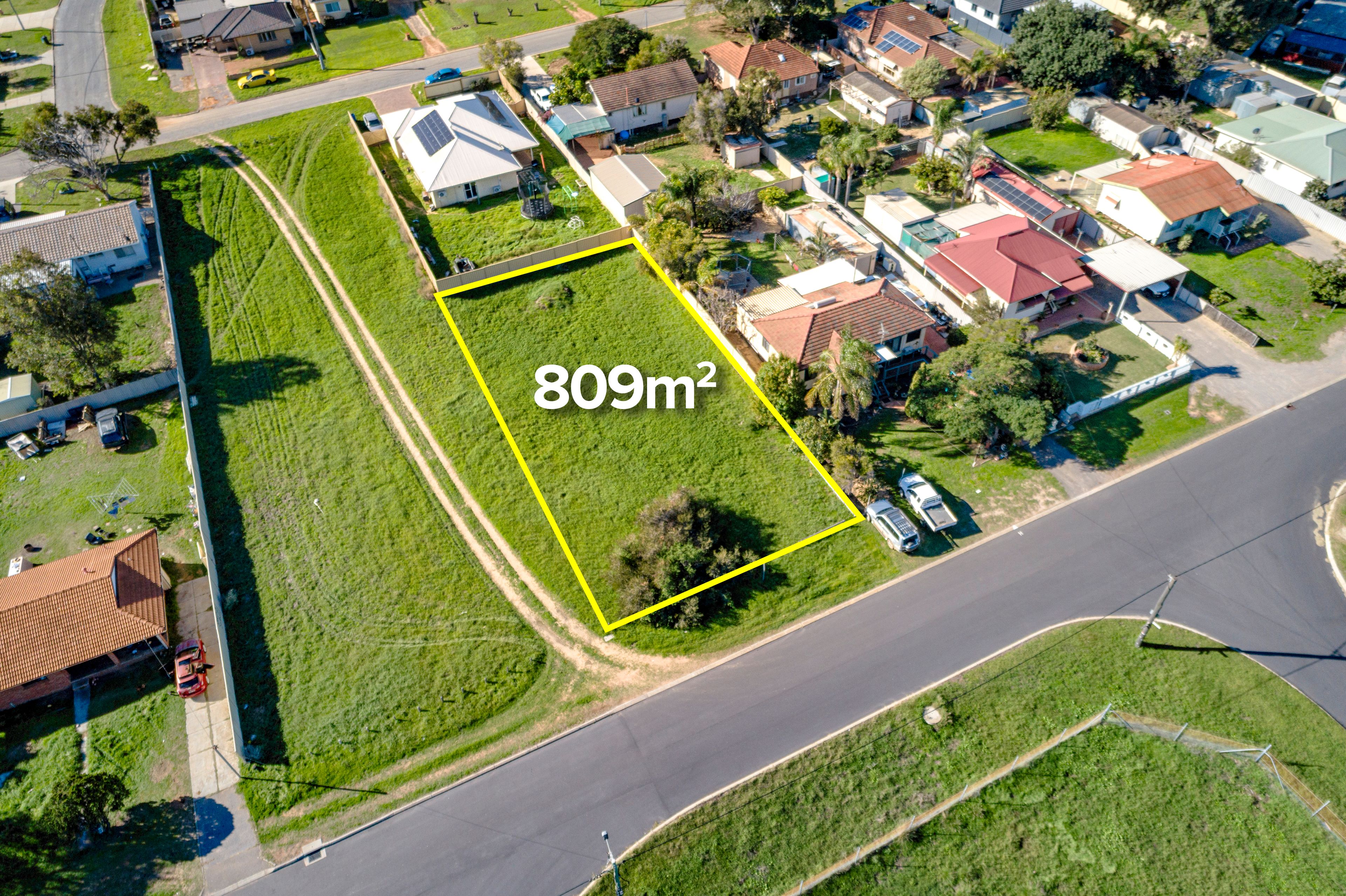 73 Bayly Street, Wonthella, WA 6530
