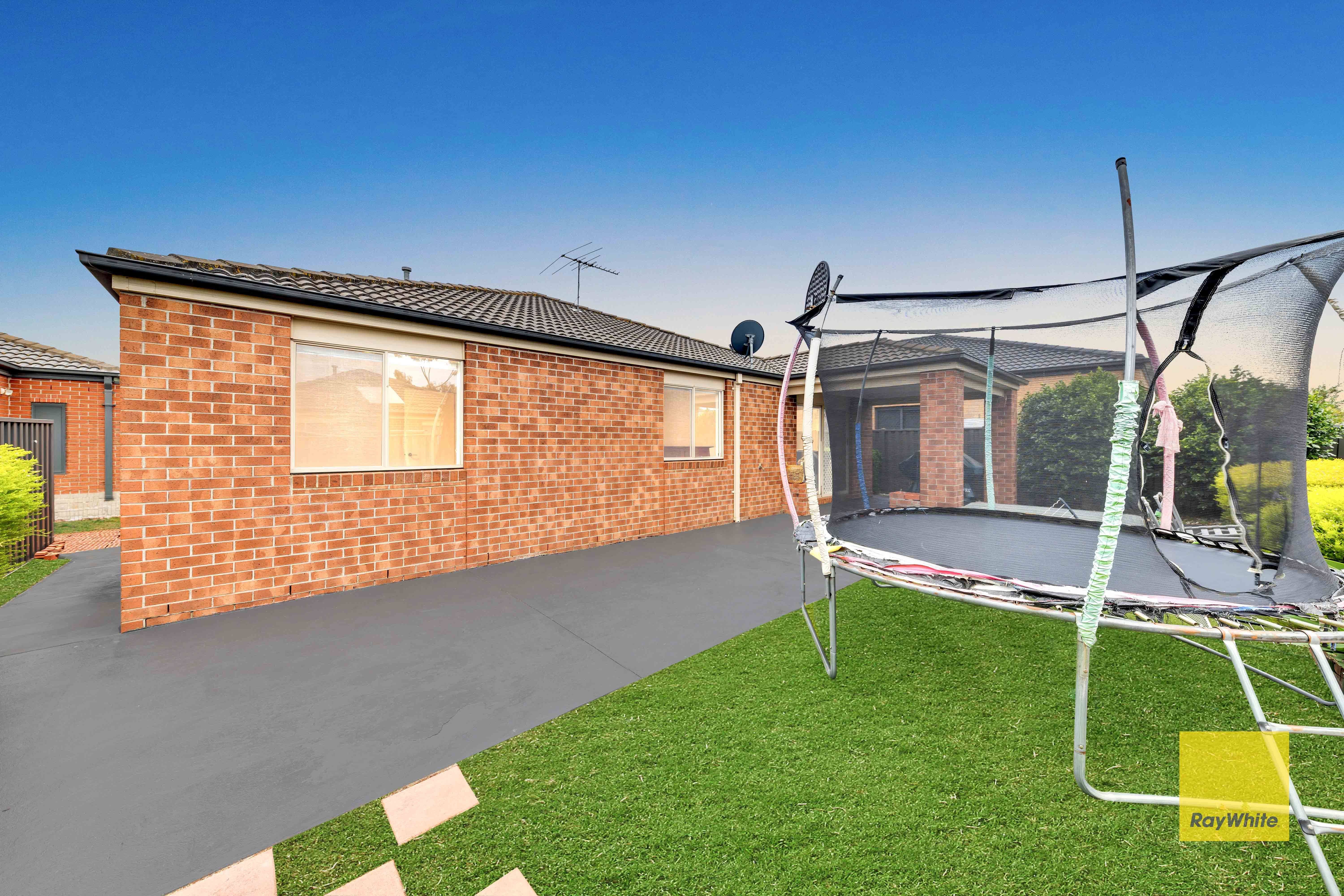 22 Lamington Drive — photo 14 of 18