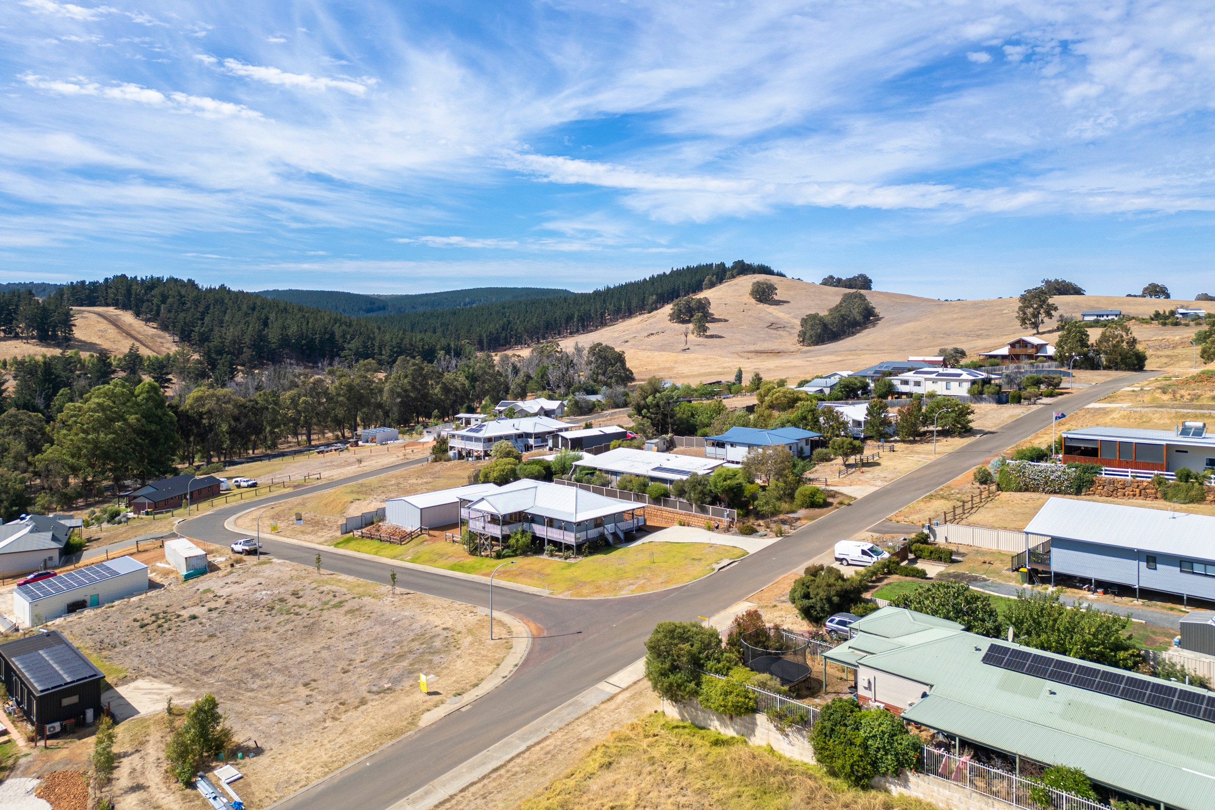 9 Hitchcock Drive, Nannup, WA 6275