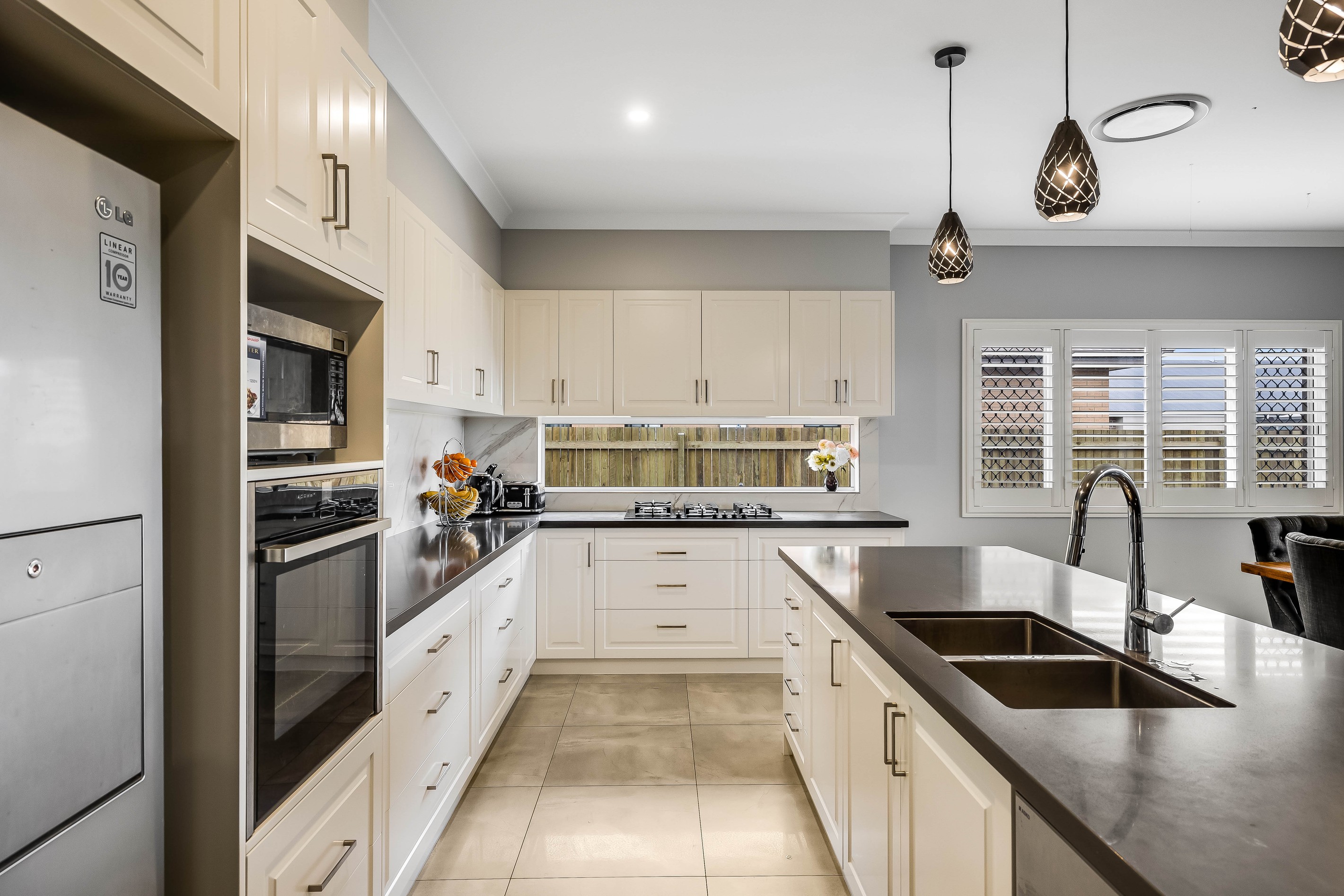 4 Lourdes Street, Middle Ridge, QLD 4350
