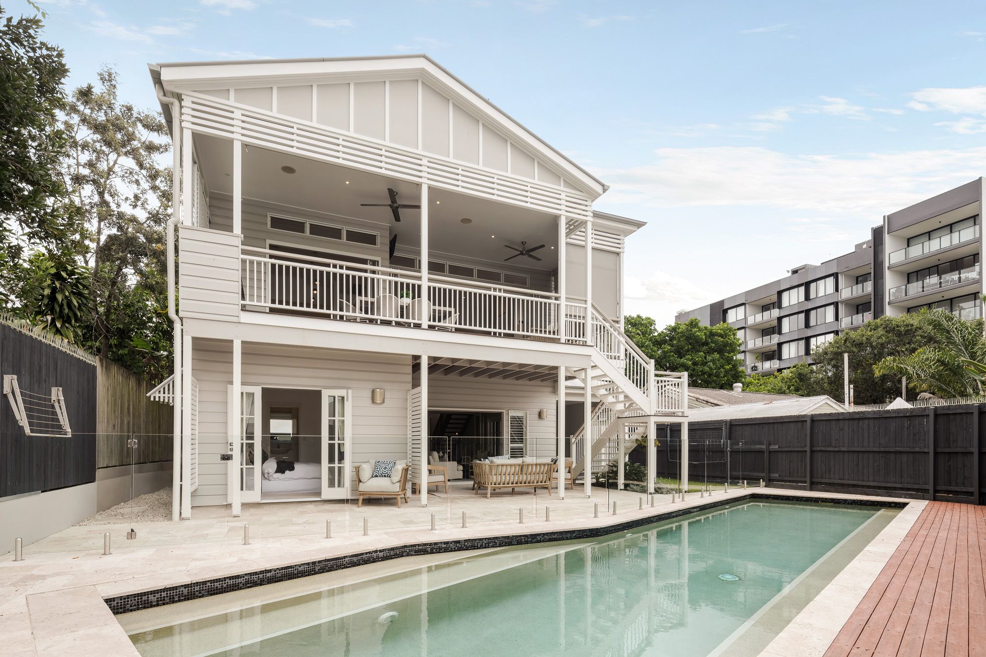 18 Earle Lane, Toowong, QLD 4066