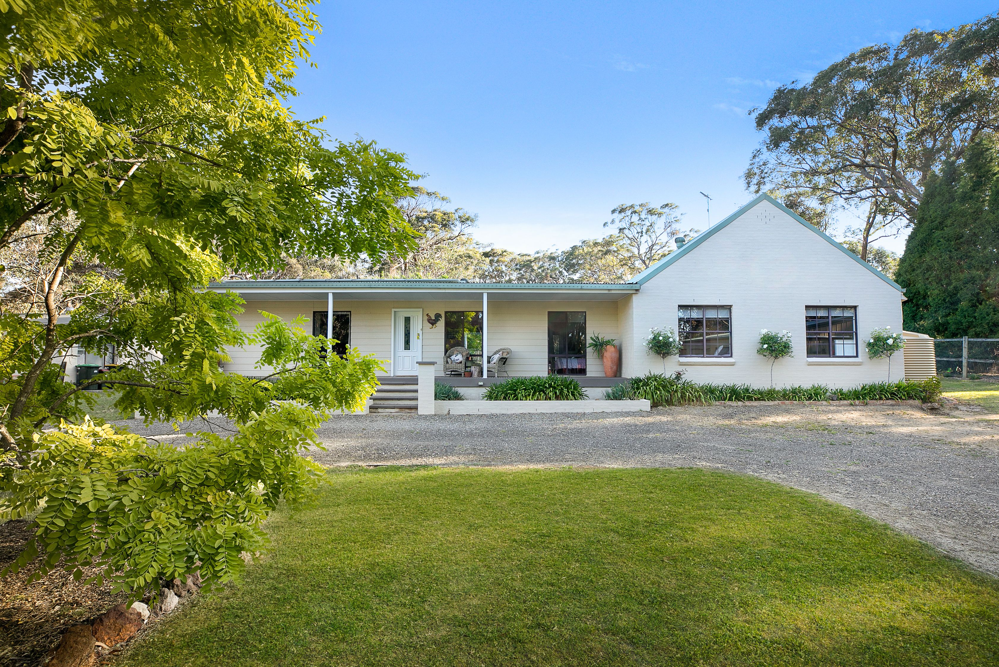 11 Elizabeth Way