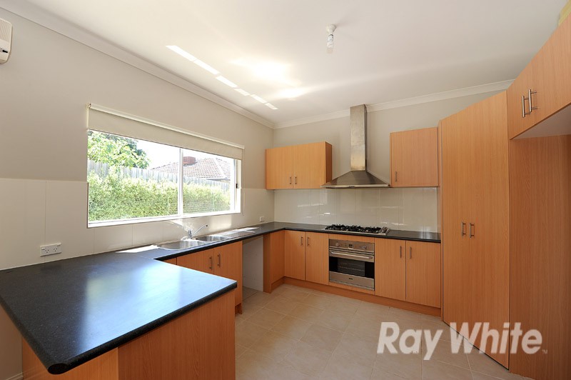 2/12 Akron Street, Ferntree Gully, VIC 3156