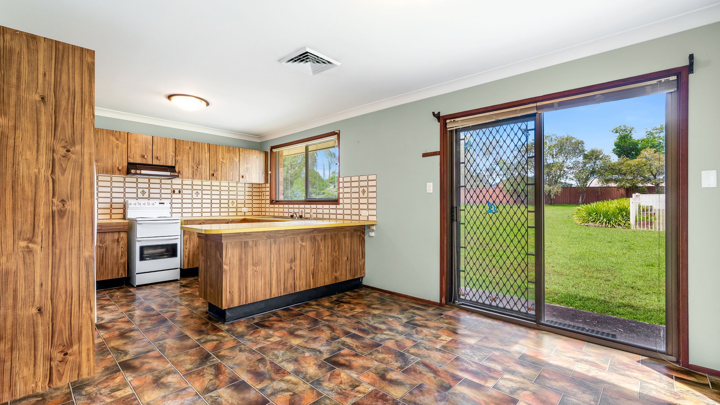 177 Golden Valley Drive — photo 5 of 11
