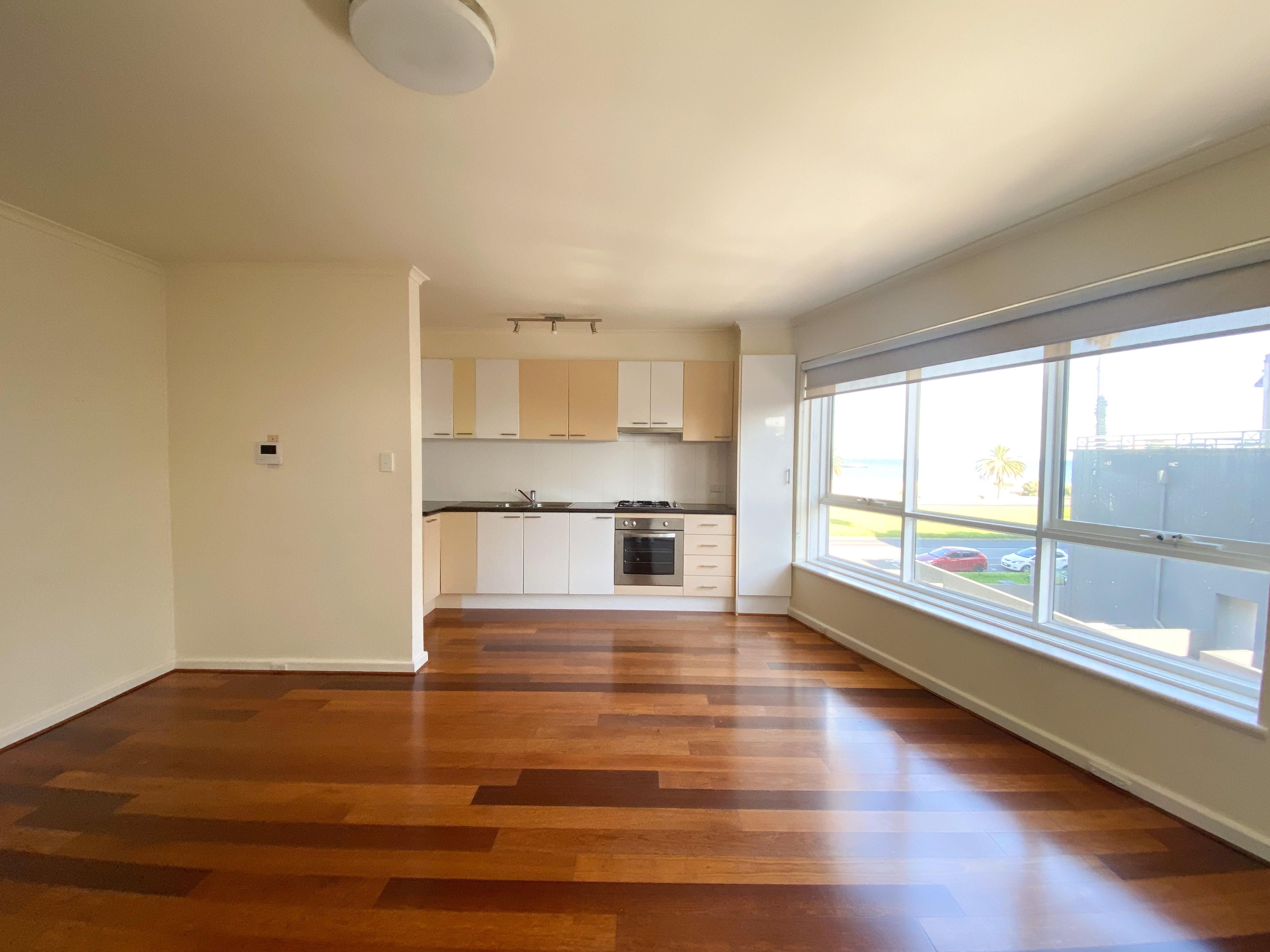 17/318 Beaconsfield Parade, St Kilda West, VIC 3182