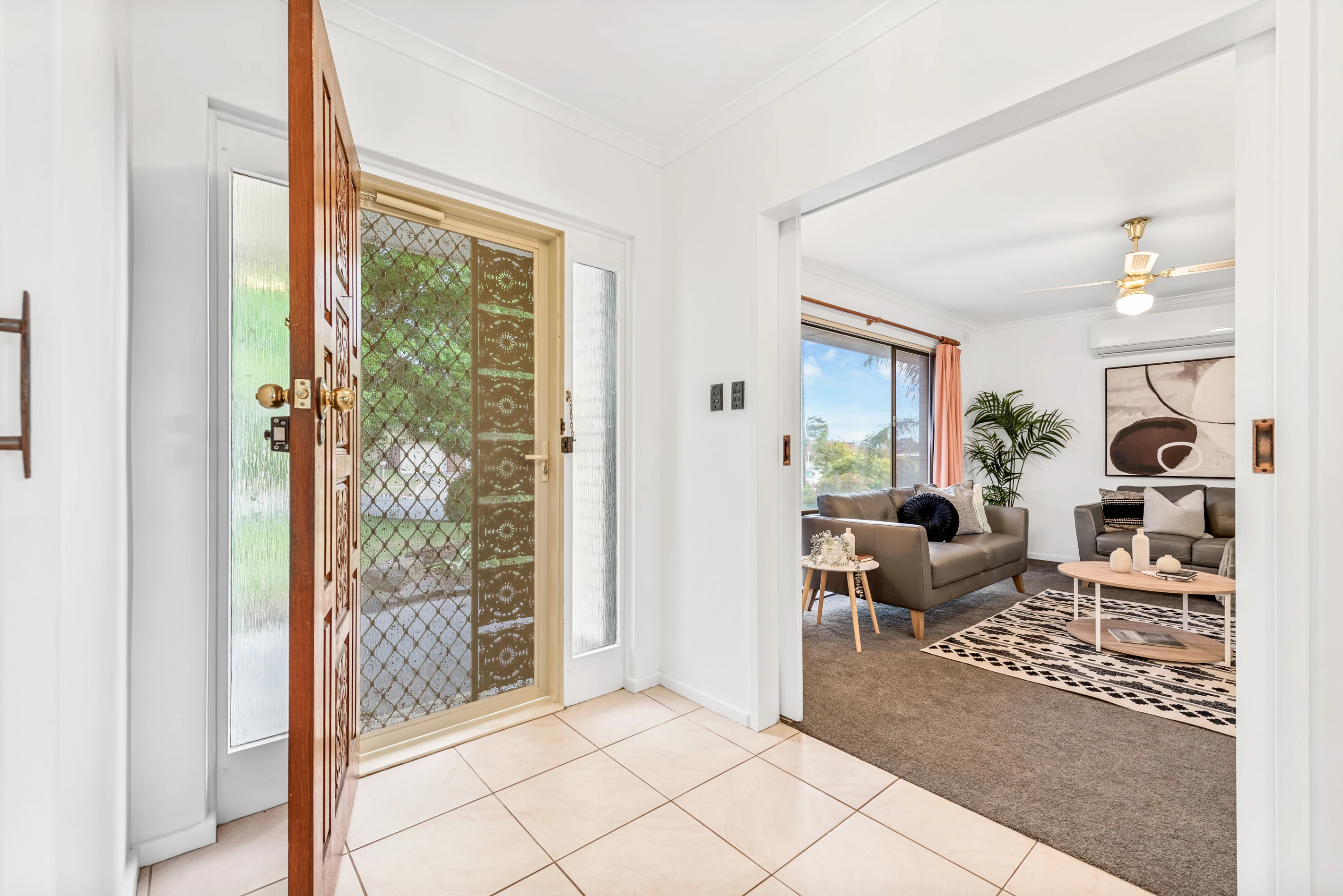 55 Lynlee Crescent, Huntfield Heights, SA 5163