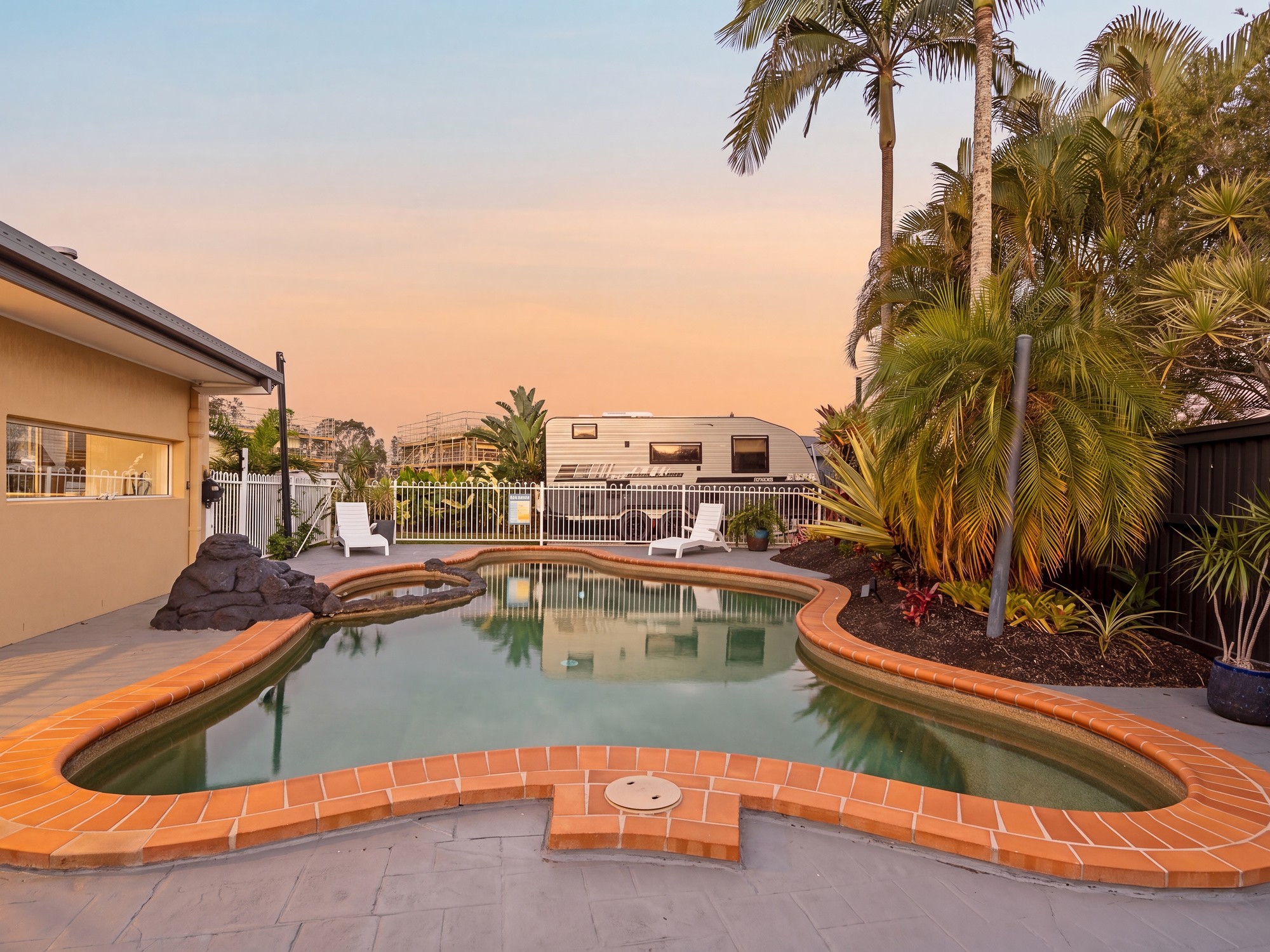 6 Baltimore Court, Carrara, QLD 4211