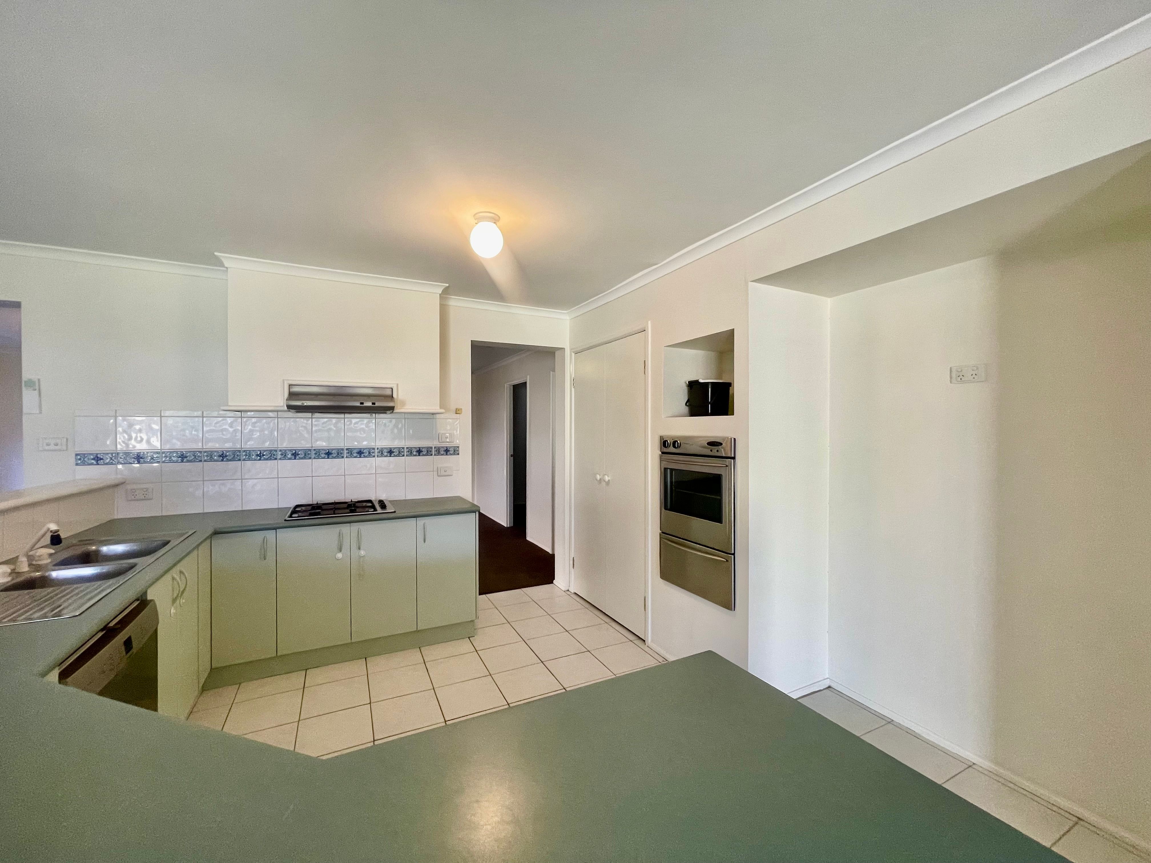 42 Joshua Moore Drive, Horningsea Park, NSW 2171