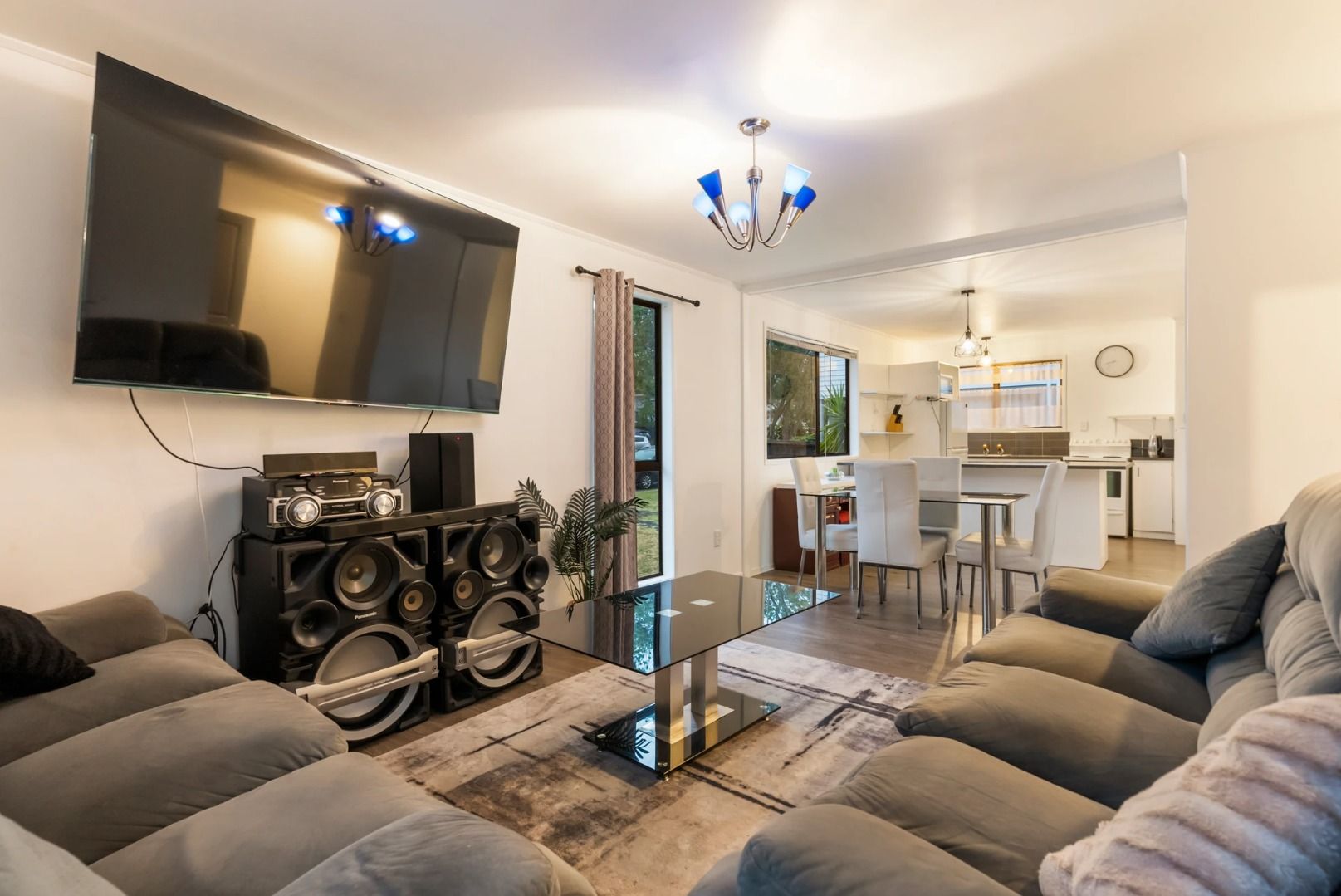 21 Fitzherbert Avenue, West Harbour, Waitakere City