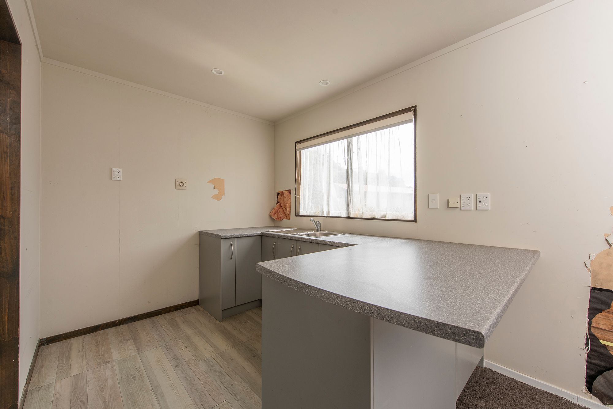 2C Black Rock Road, Newlands, Wellington City