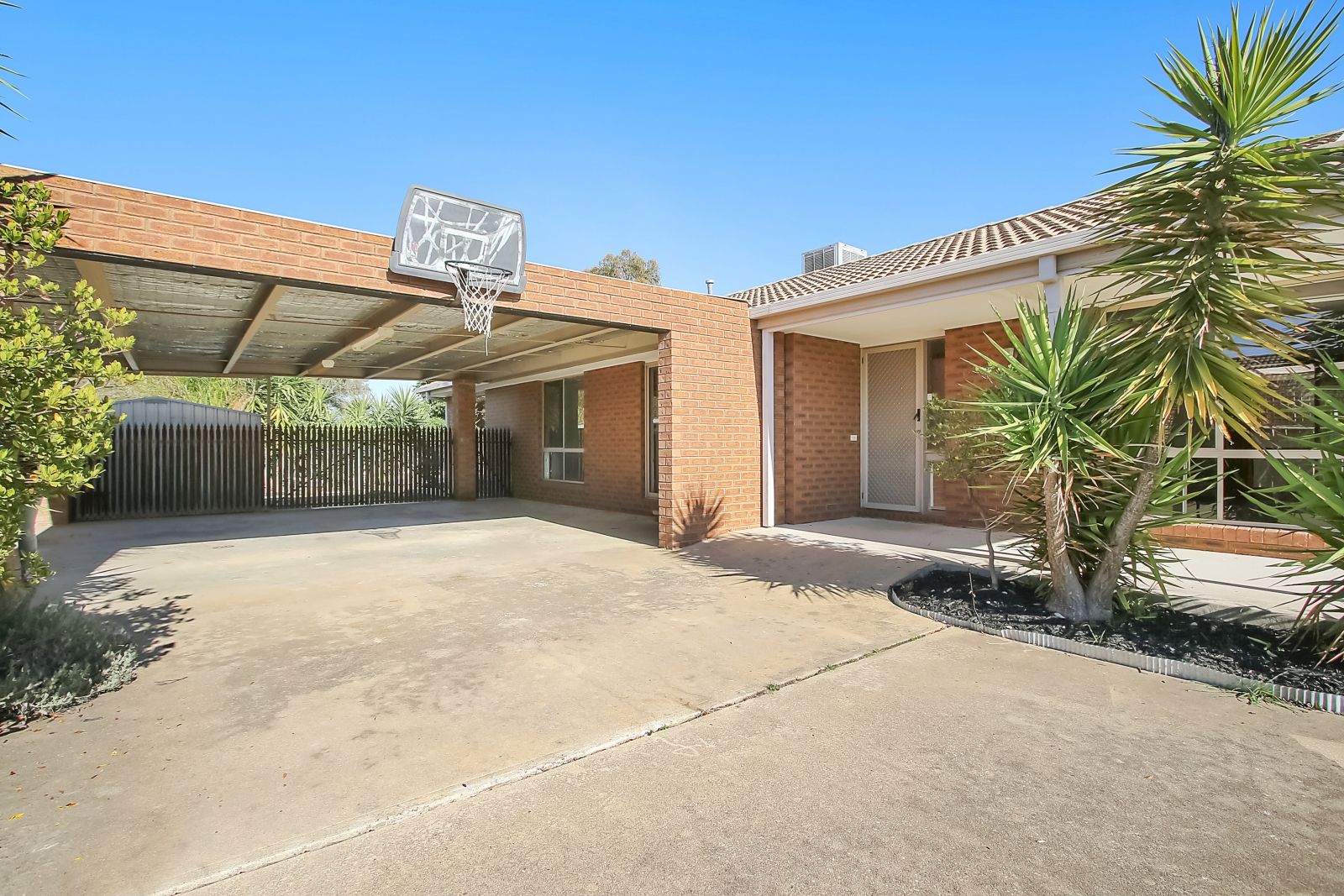25 Neptune Drive, Lavington, NSW 2641