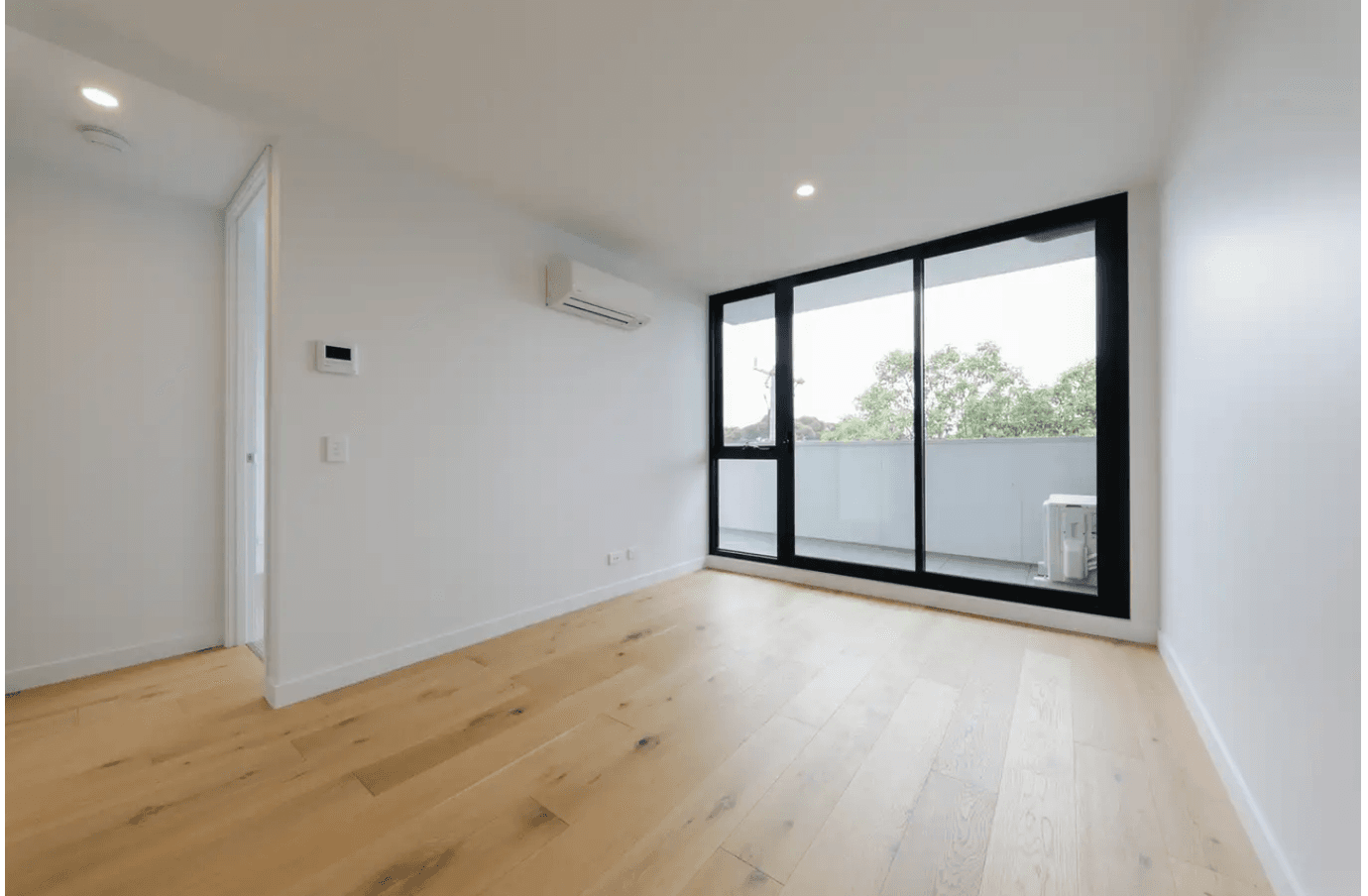 203/260 Burwood Highway, Burwood, VIC 3125