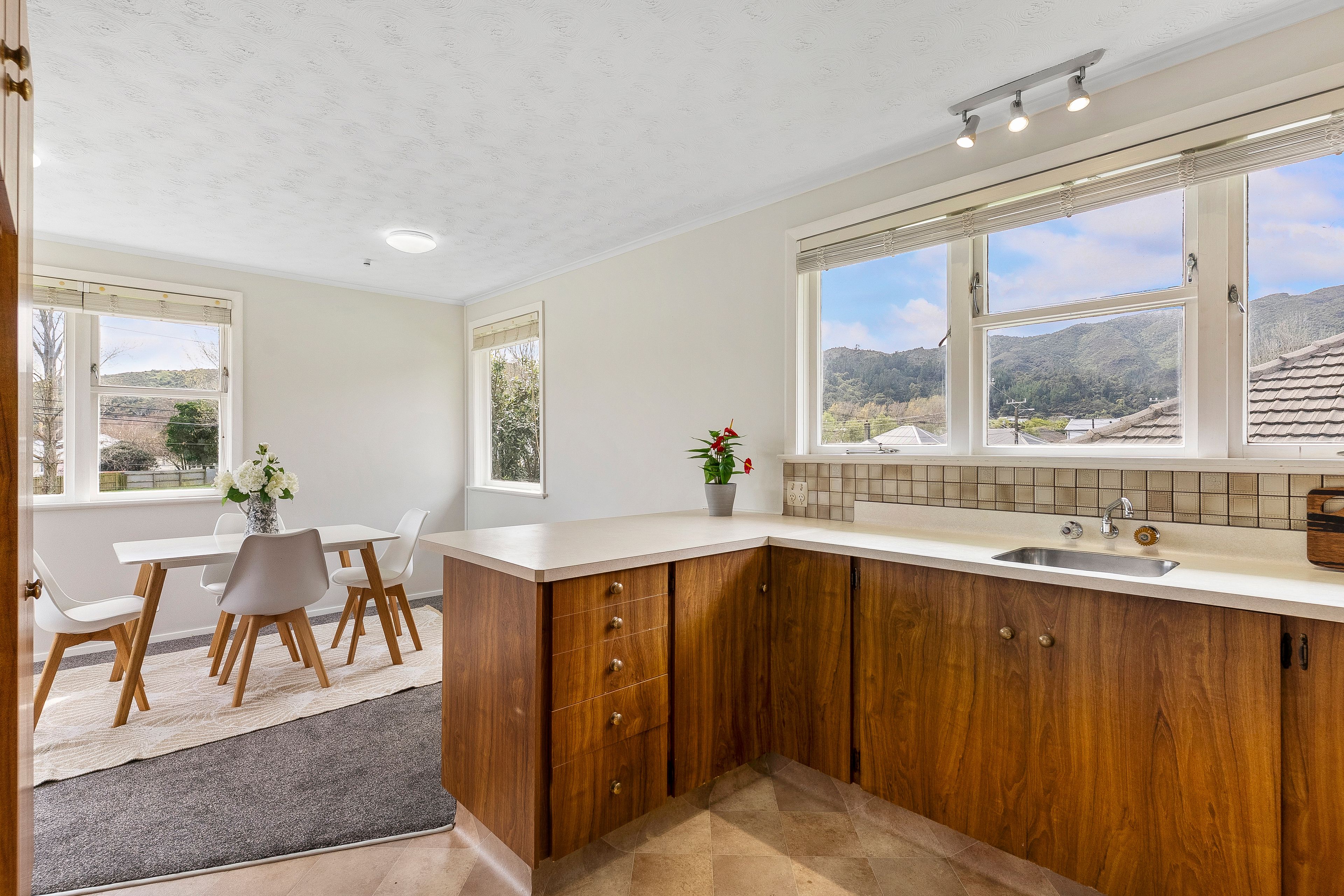 220 Waddington Drive, Naenae, Lower Hutt City