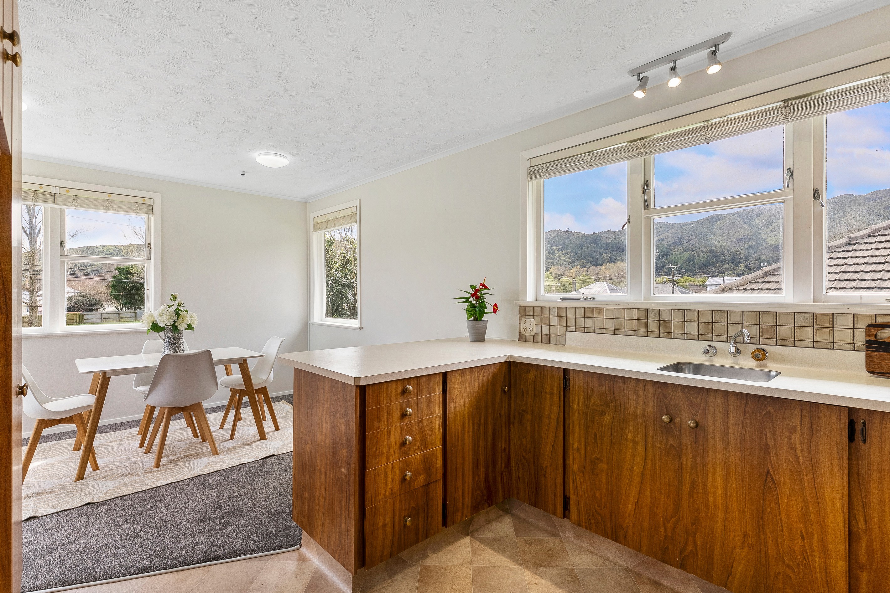 220 Waddington Drive, Naenae, Lower Hutt City