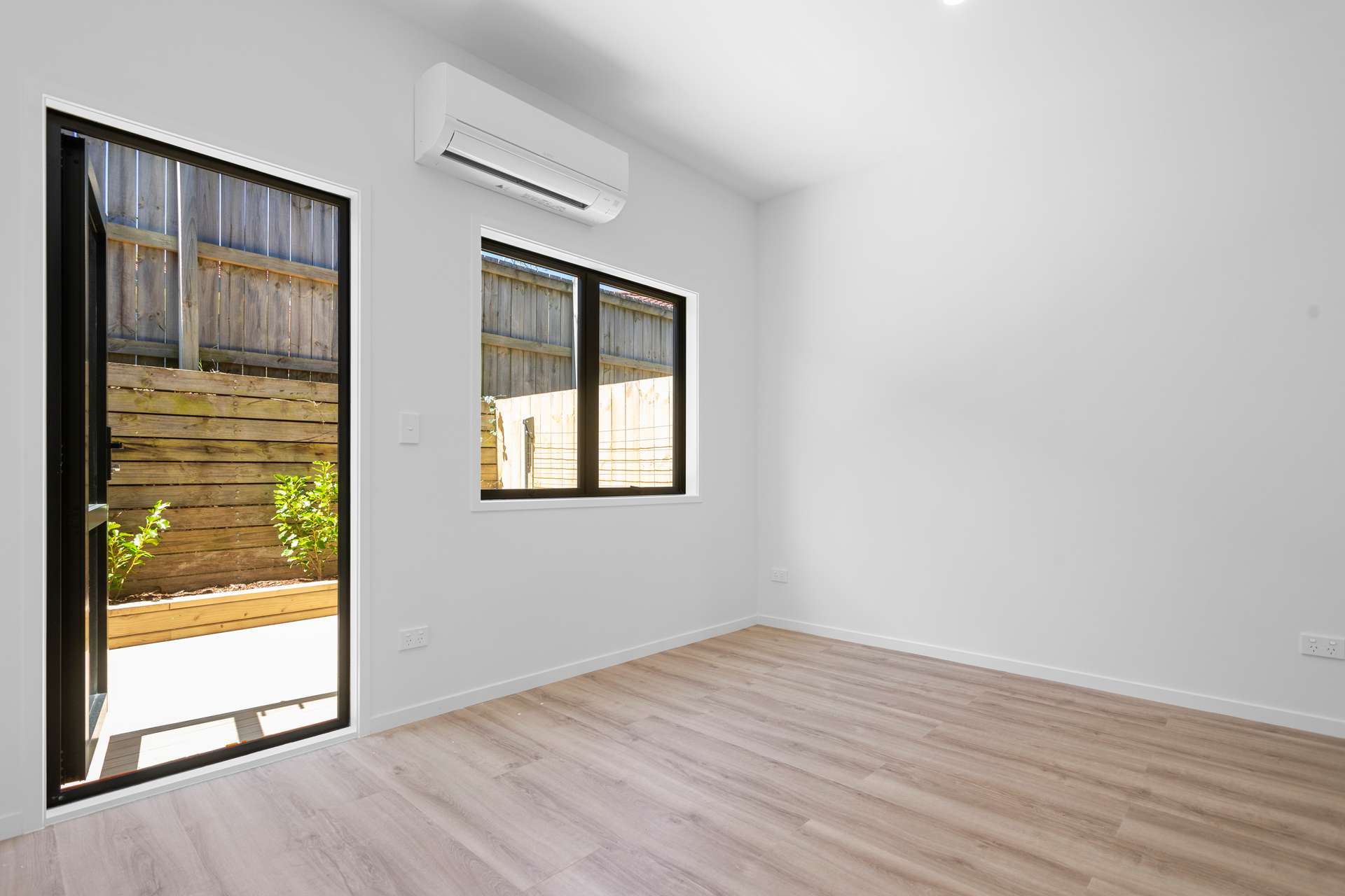 62 Tamora Lane photo 3