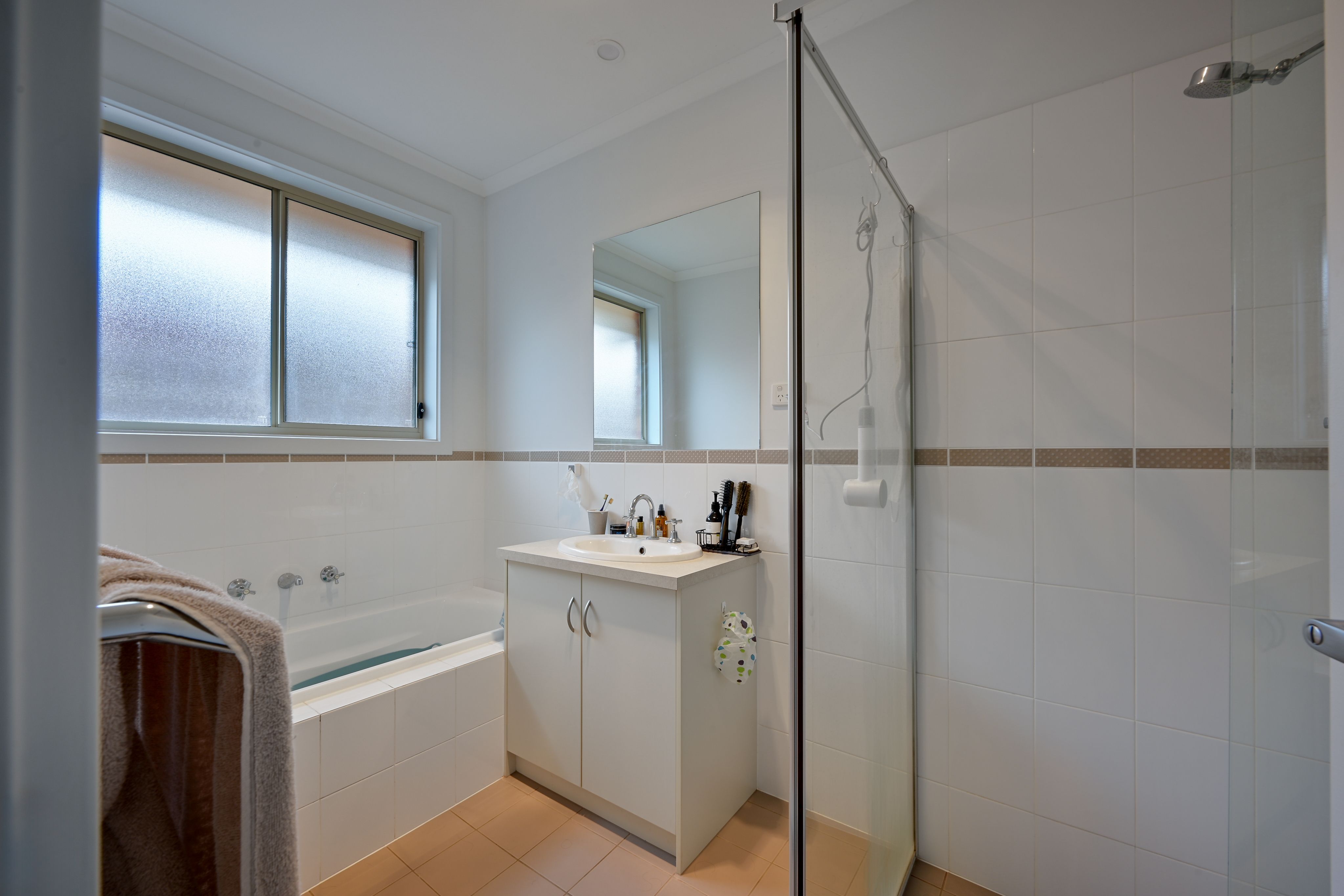 41 Custance Avenue — photo 5 of 11