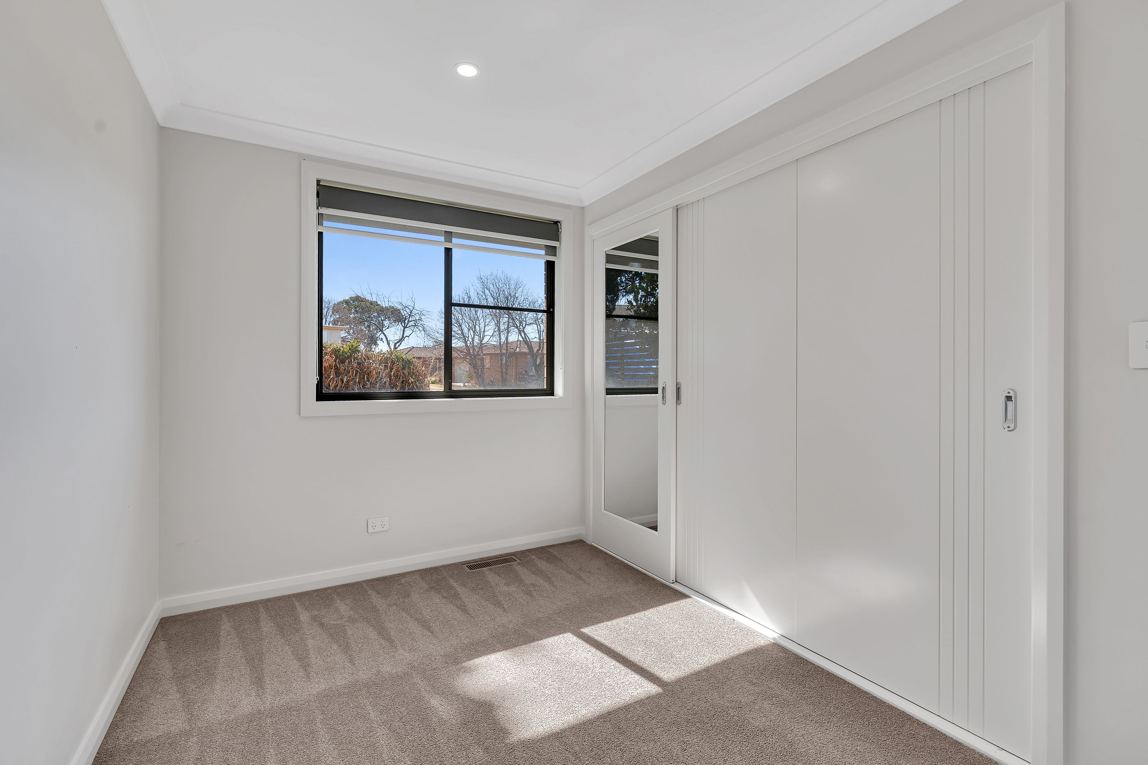 14 Richardson Avenue — photo 15 of 21