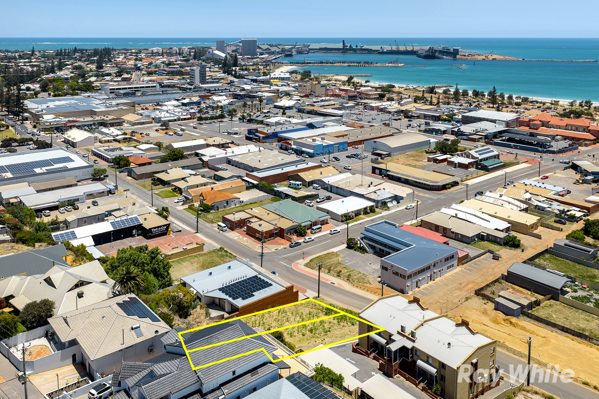 5A&B Sanford, Geraldton, WA 6530