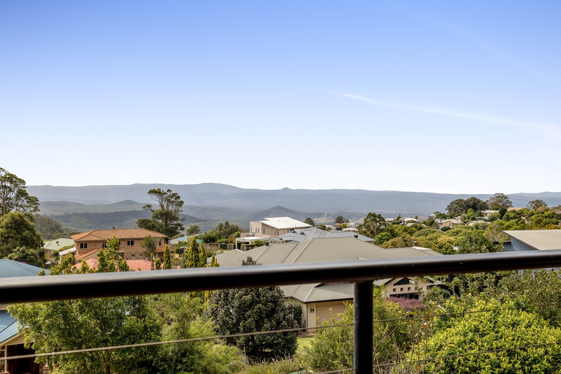 39 Windemere Terrace, Mount Lofty, QLD 4350