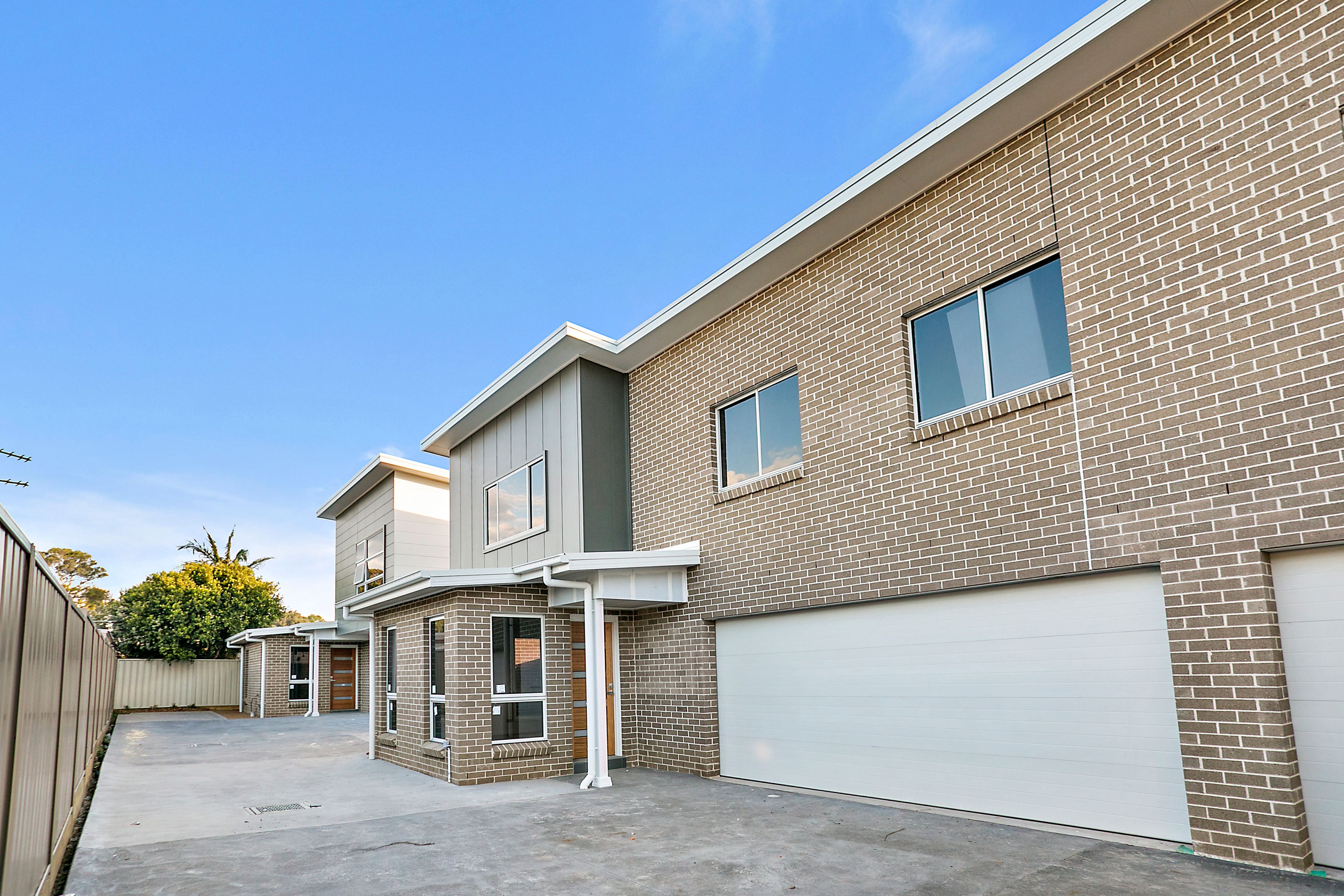 51 Deakin Street, Oak Flats NSW 2529