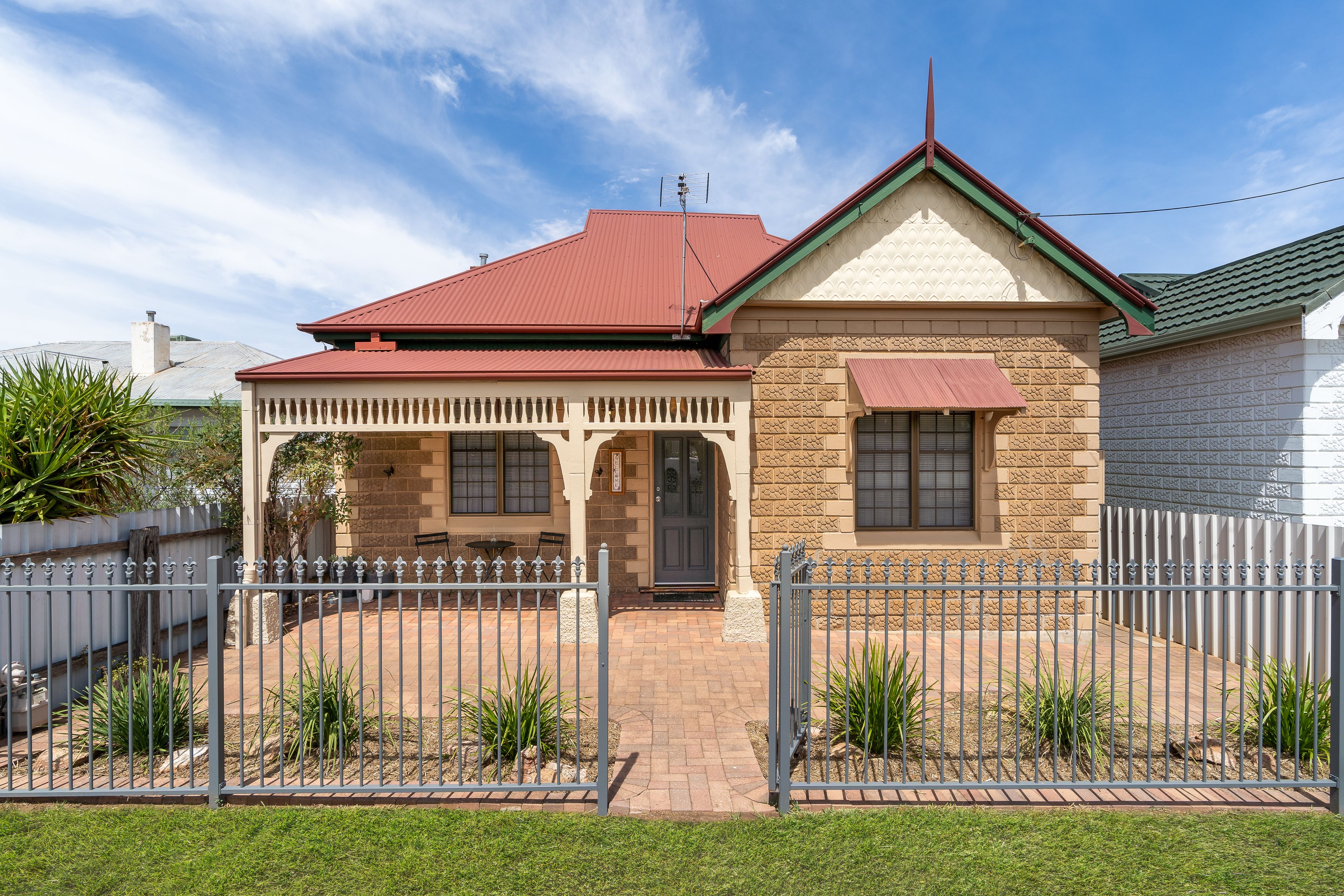 5 Parkes Street, Cowra NSW 2794