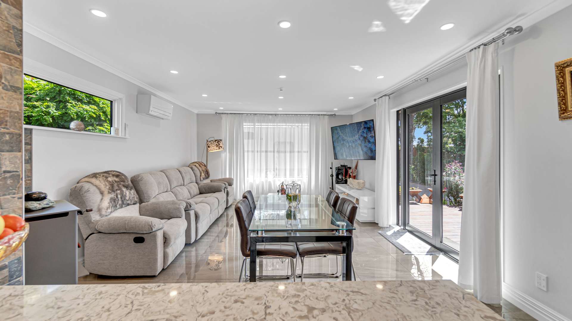 172 Avonhead Road photo 3